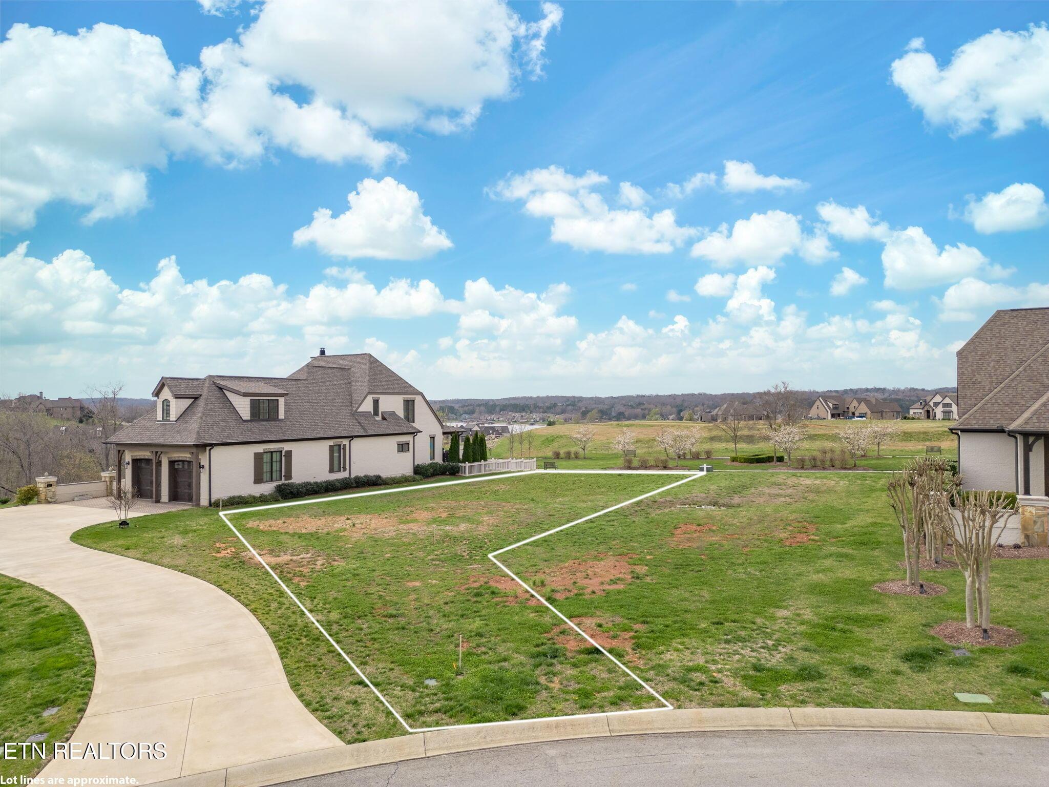 138 E Highlands Circle, Lenoir City, TN - Fort Loudoun and Tellico Lake Real Estate - Image# 4