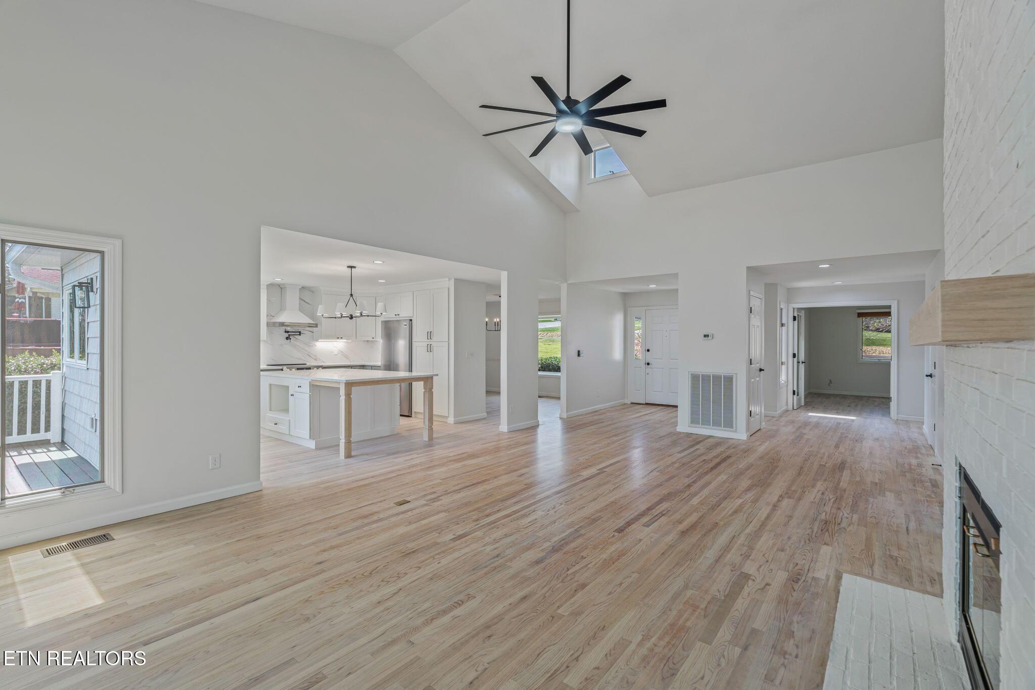 318 Cheestana Way, Loudon, TN - Fort Loudoun and Tellico Lake Real Estate - Image# 6