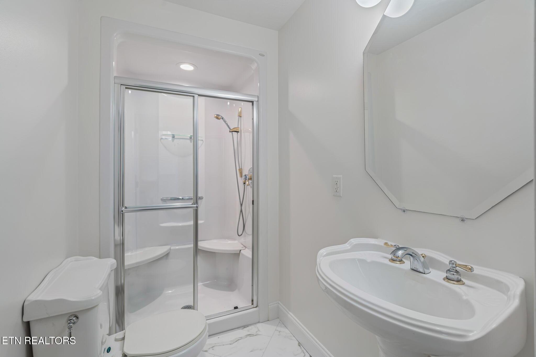 318 Cheestana Way, Loudon, TN - Fort Loudoun and Tellico Lake Real Estate - Image# 41