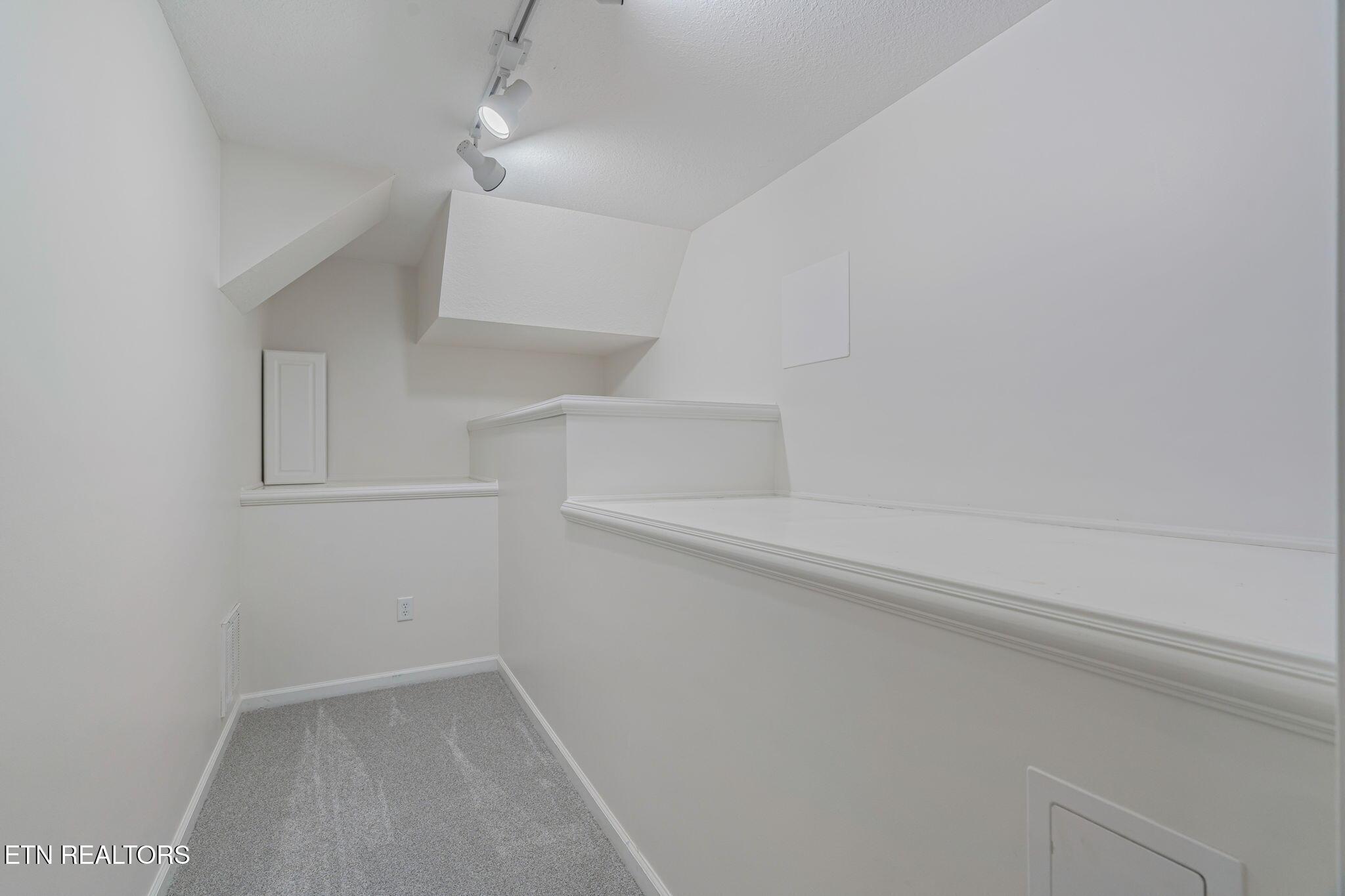 318 Cheestana Way, Loudon, TN - Fort Loudoun and Tellico Lake Real Estate - Image# 43