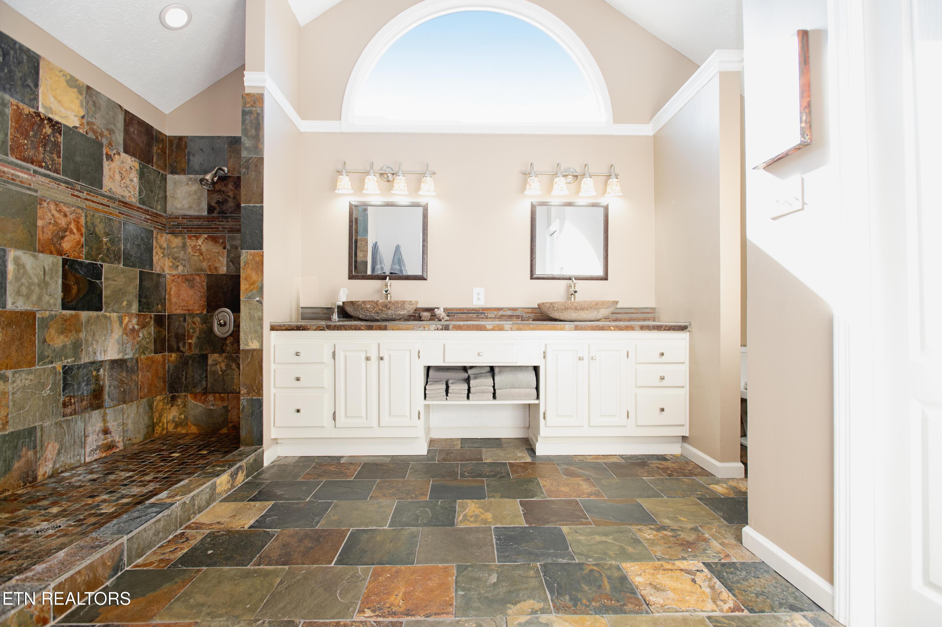 3466 Navigator Point, Knoxville, TN - Fort Loudoun and Tellico Lake Real Estate - Image# 23