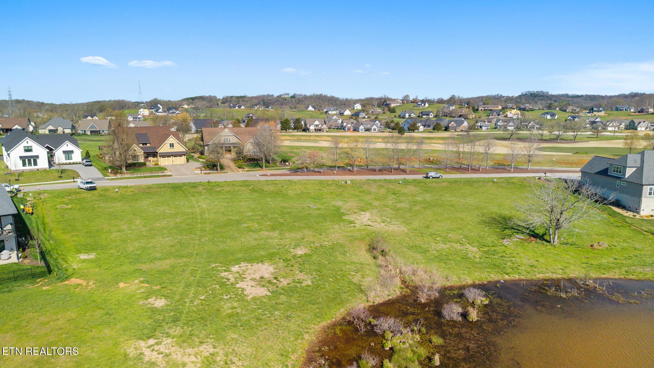 592 Old Barn Lane, Loudon, TN - Fort Loudoun and Tellico Lake Real Estate - Image# 5