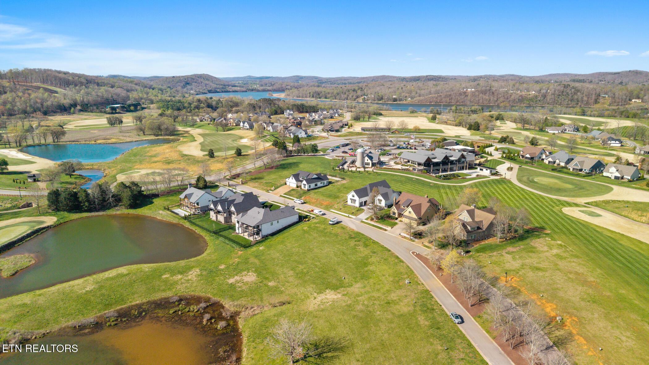592 Old Barn Lane, Loudon, TN - Fort Loudoun and Tellico Lake Real Estate - Image# 7