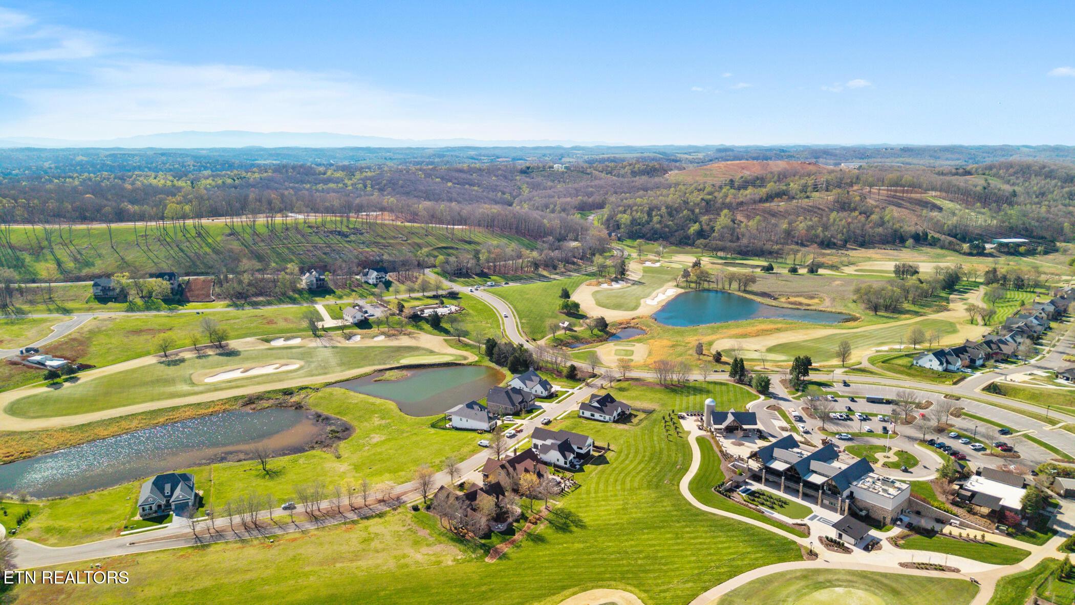 592 Old Barn Lane, Loudon, TN - Fort Loudoun and Tellico Lake Real Estate - Image# 12