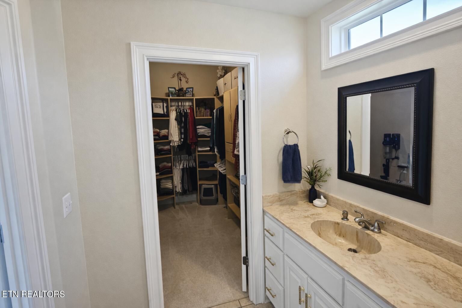 236 Unutsi Tr, Vonore, TN - Fort Loudoun and Tellico Lake Real Estate - Image# 22