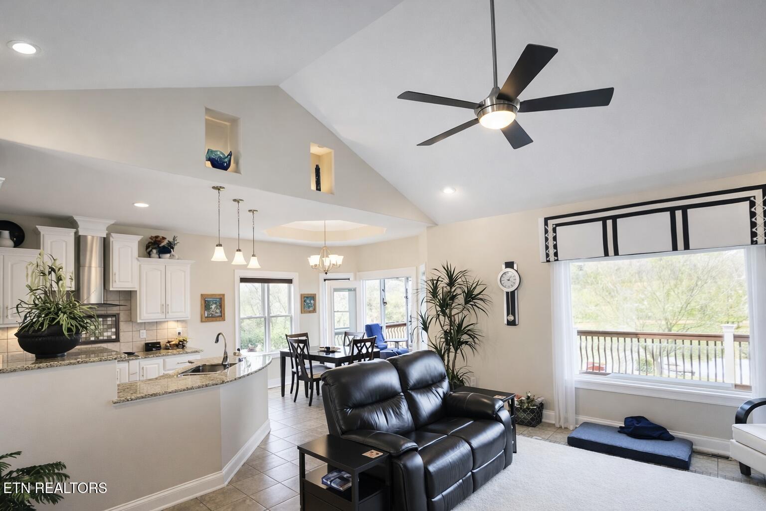 236 Unutsi Tr, Vonore, TN - Fort Loudoun and Tellico Lake Real Estate - Image# 10