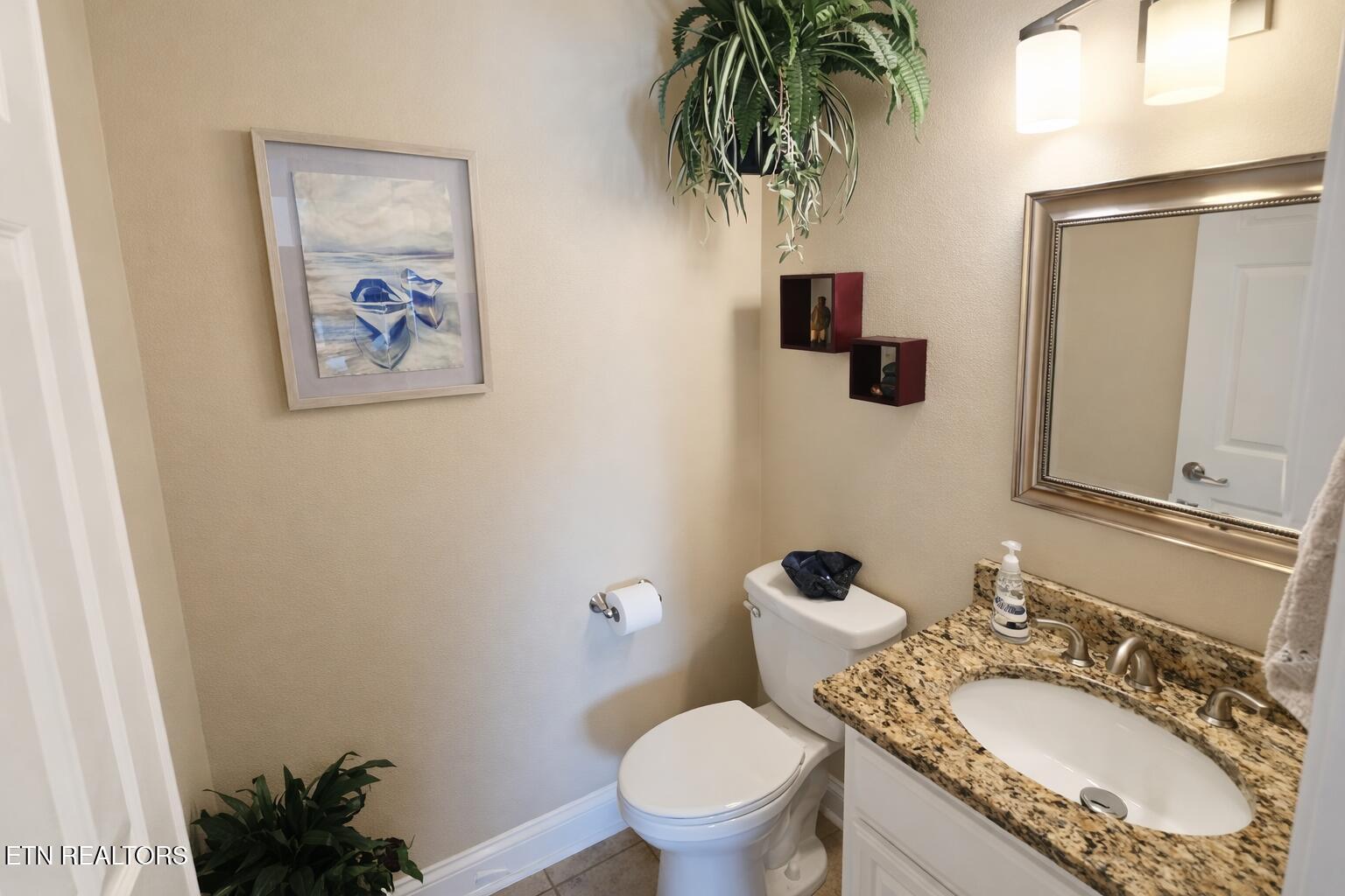 236 Unutsi Tr, Vonore, TN - Fort Loudoun and Tellico Lake Real Estate - Image# 18