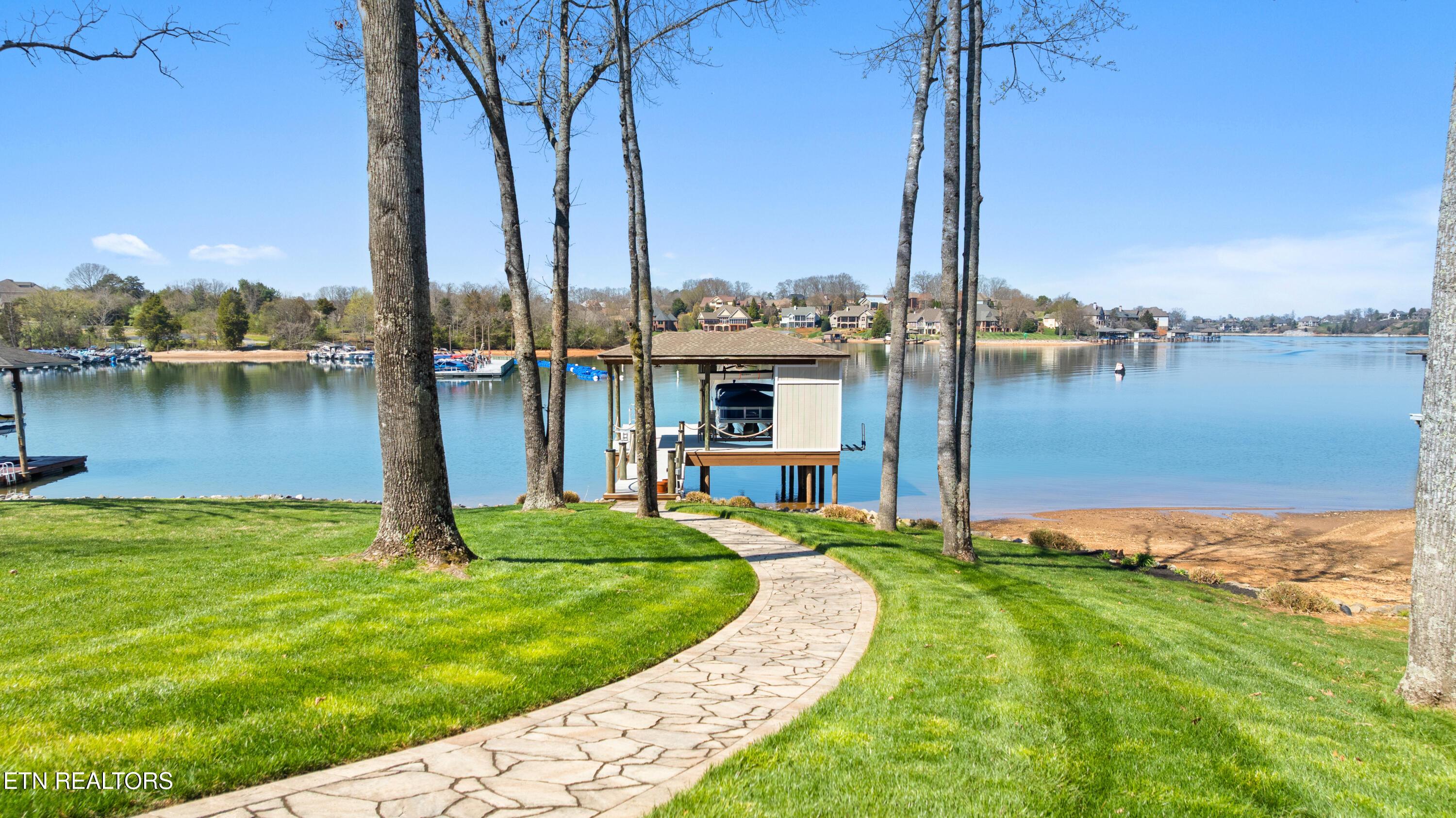323 Okmulgee Circle, Loudon, TN - Fort Loudoun and Tellico Lake Real Estate - Image# 36