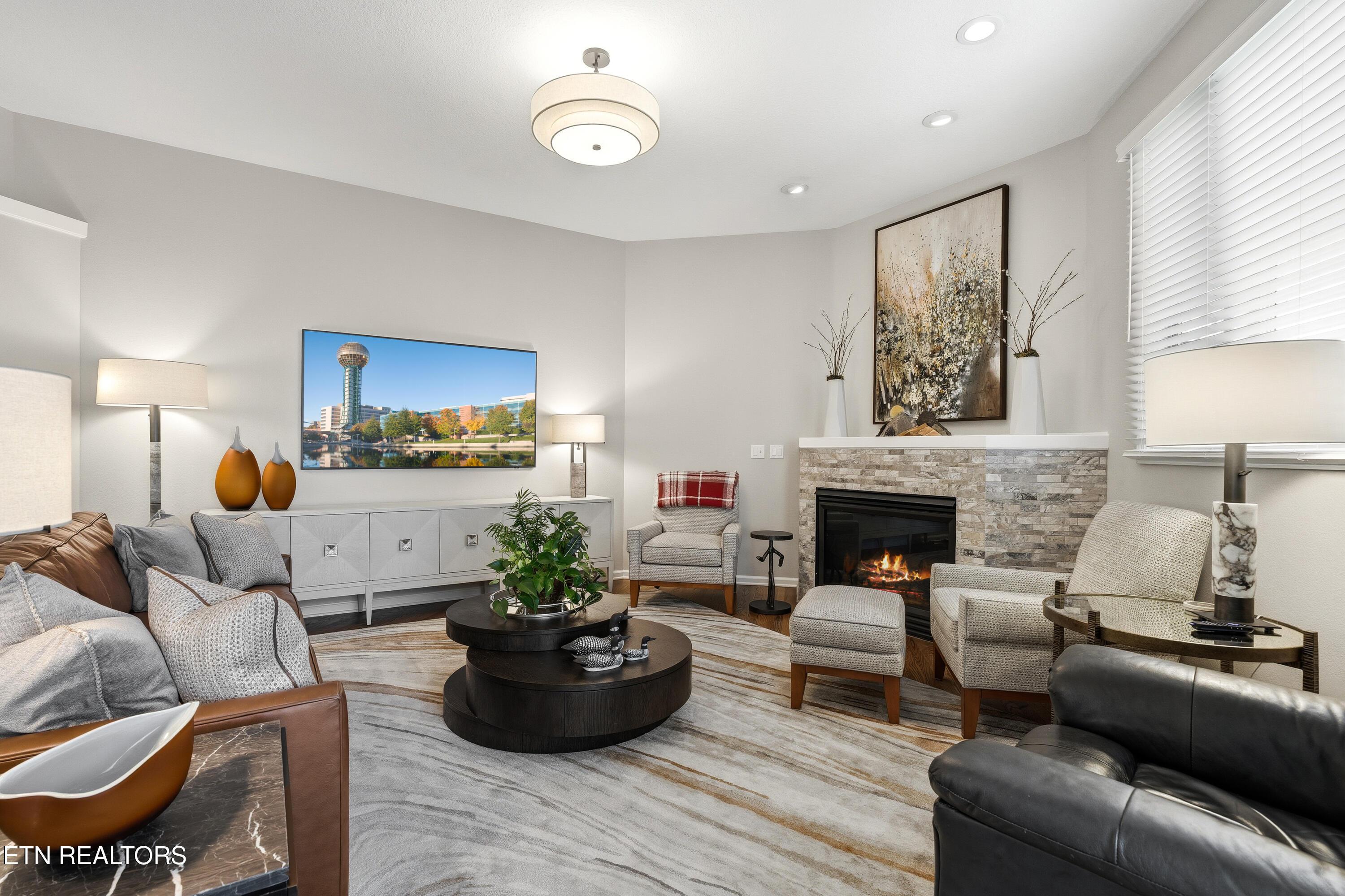 323 Okmulgee Circle, Loudon, TN - Fort Loudoun and Tellico Lake Real Estate - Image# 12