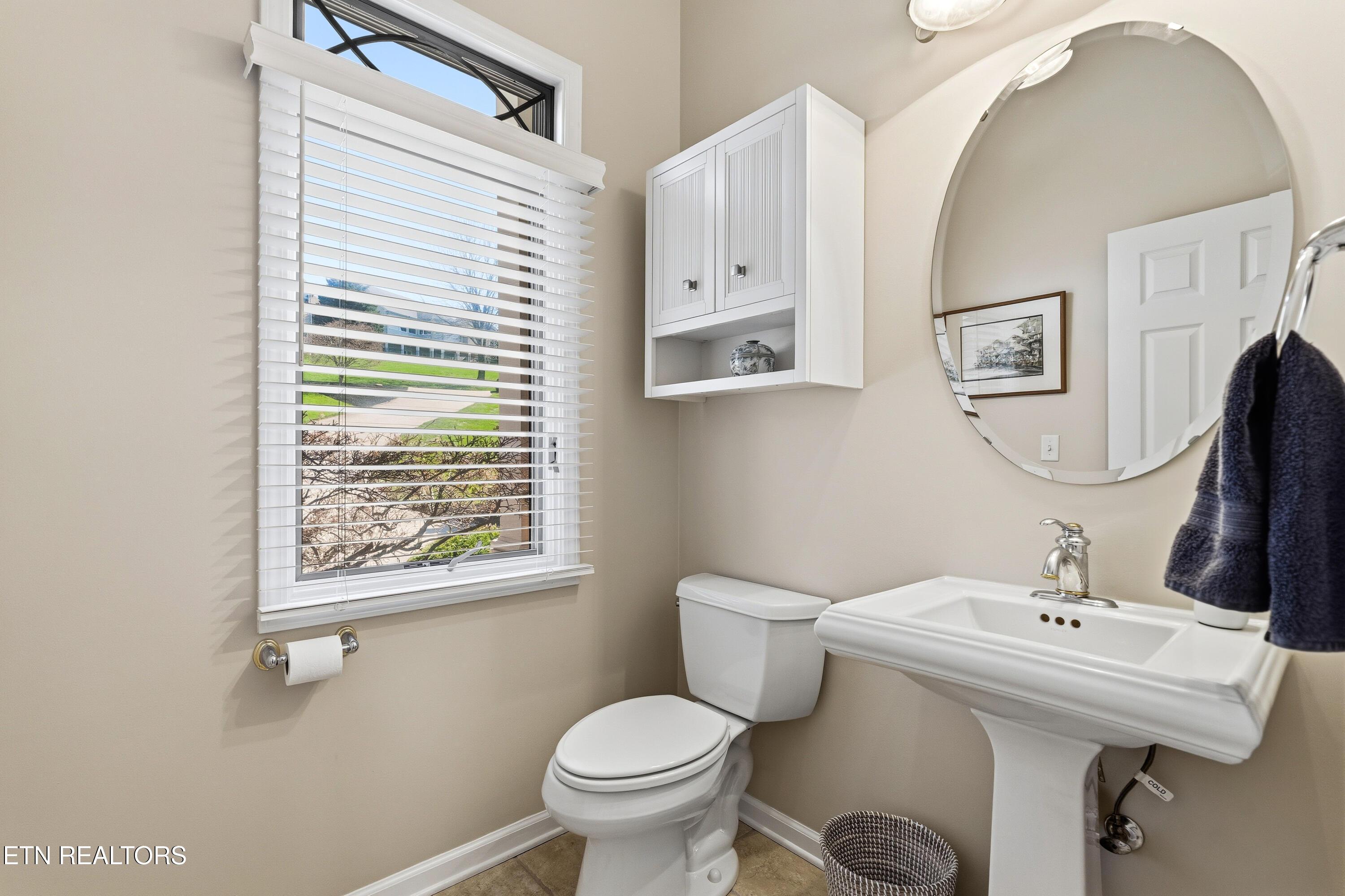 323 Okmulgee Circle, Loudon, TN - Fort Loudoun and Tellico Lake Real Estate - Image# 23