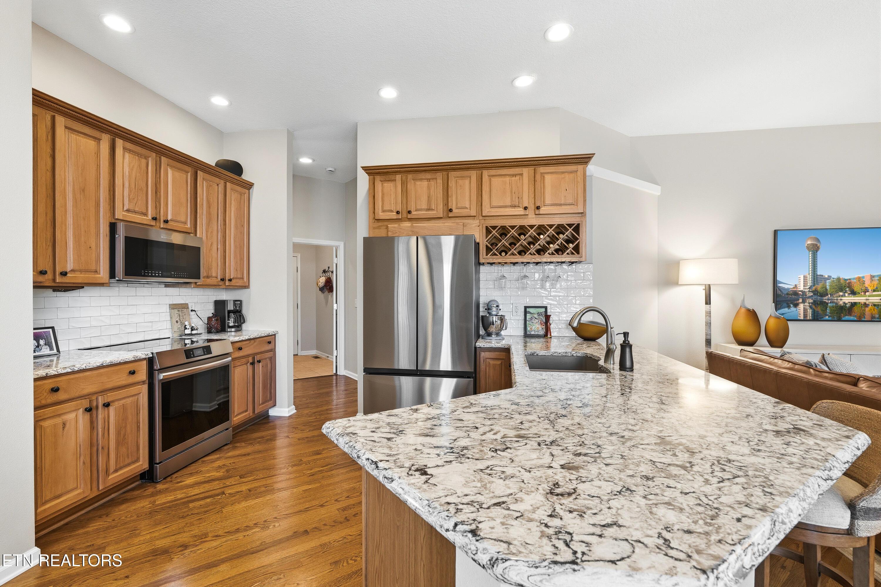 323 Okmulgee Circle, Loudon, TN - Fort Loudoun and Tellico Lake Real Estate - Image# 13