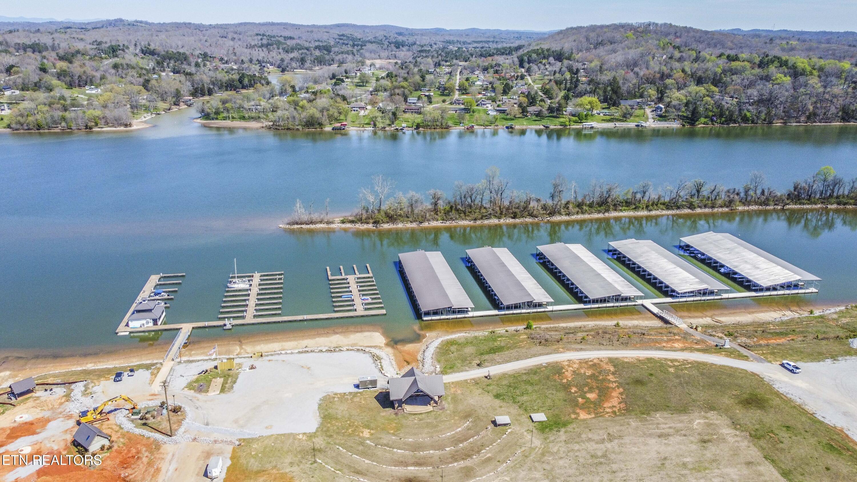 687 River Bank Tr, Loudon, TN - Fort Loudoun and Tellico Lake Real Estate - Image# 18