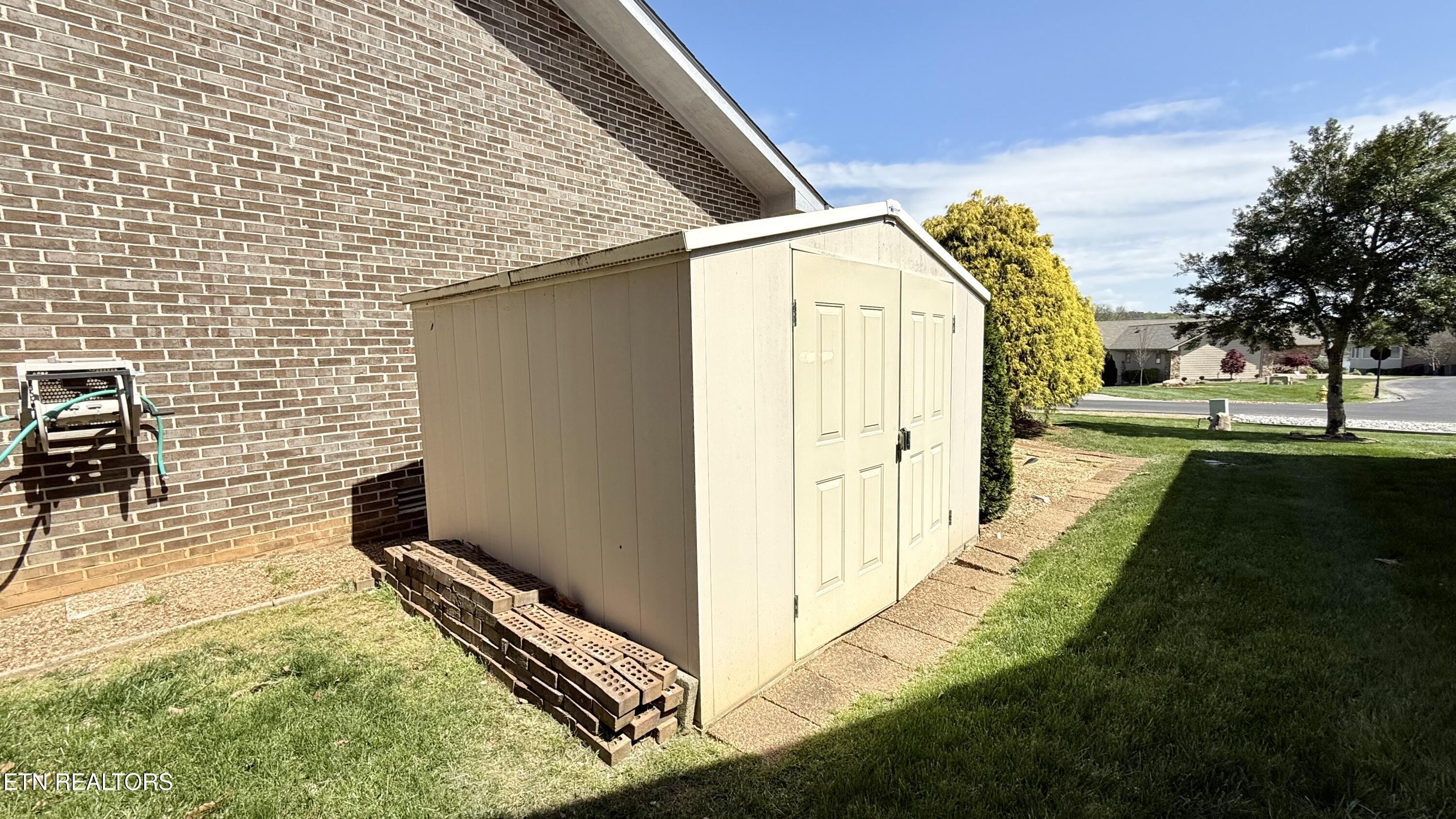 212 Tooweka Lane, Loudon, TN - Fort Loudoun and Tellico Lake Real Estate - Image# 6