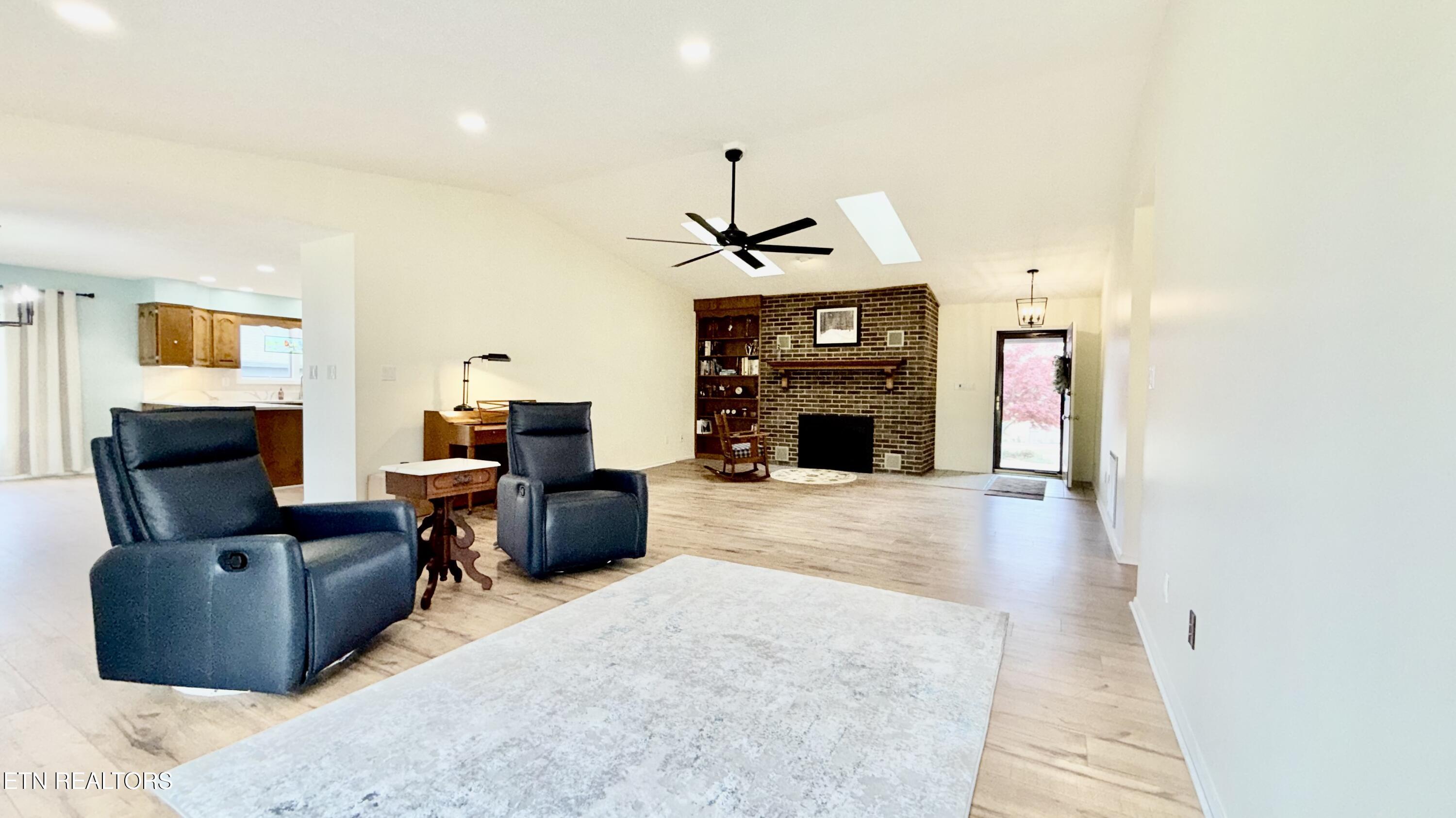 212 Tooweka Lane, Loudon, TN - Fort Loudoun and Tellico Lake Real Estate - Image# 22