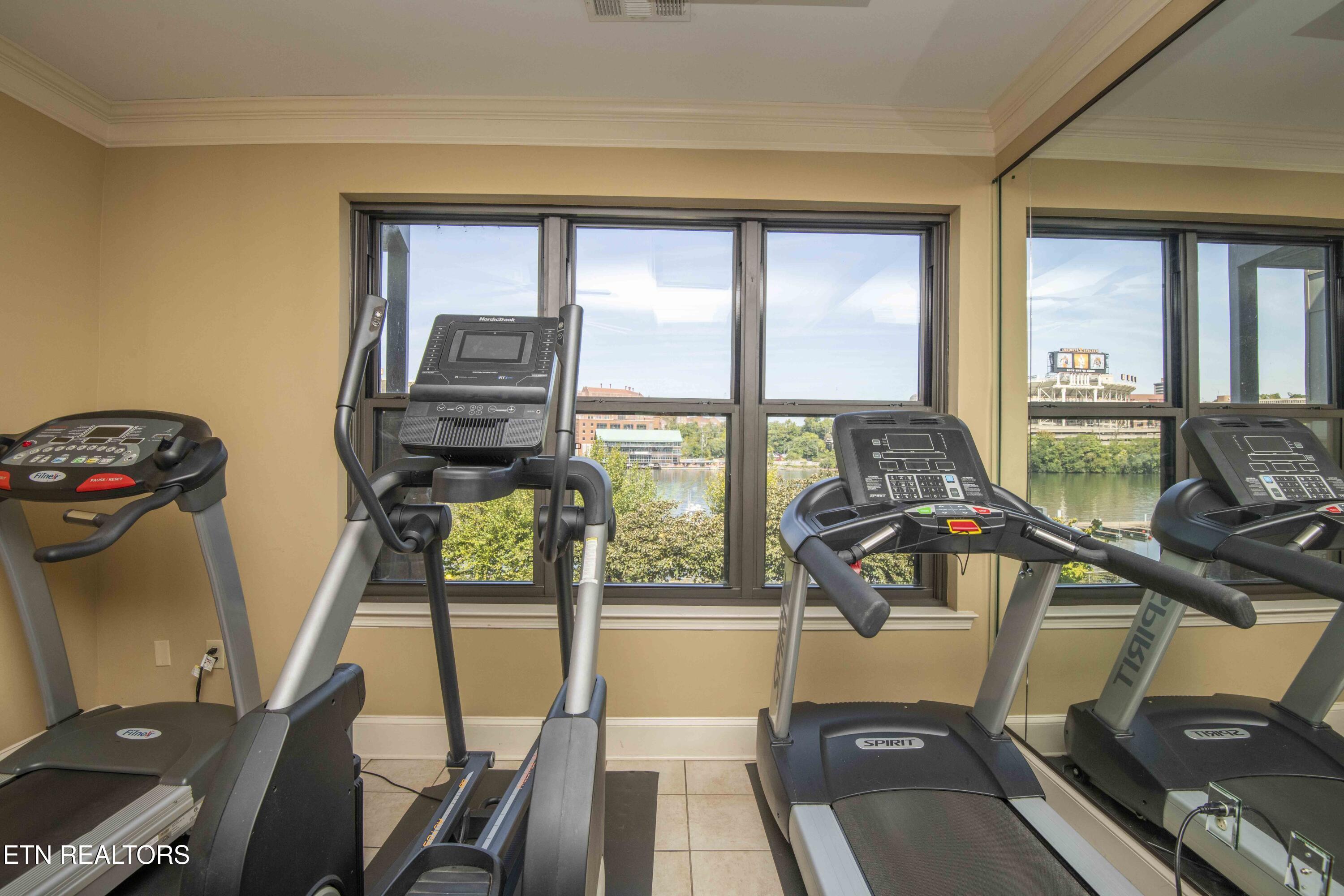 445 W Blount Ave, Knoxville, TN - Fort Loudoun and Tellico Lake Real Estate - Image# 41