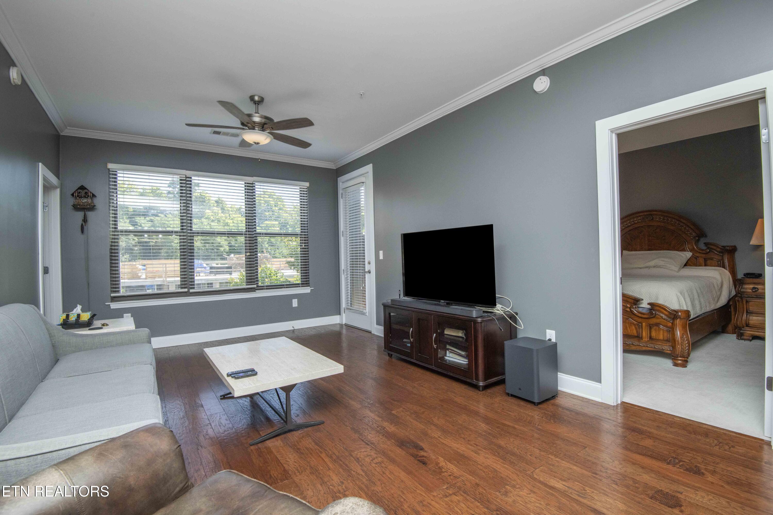 445 W Blount Ave, Knoxville, TN - Fort Loudoun and Tellico Lake Real Estate - Image# 16