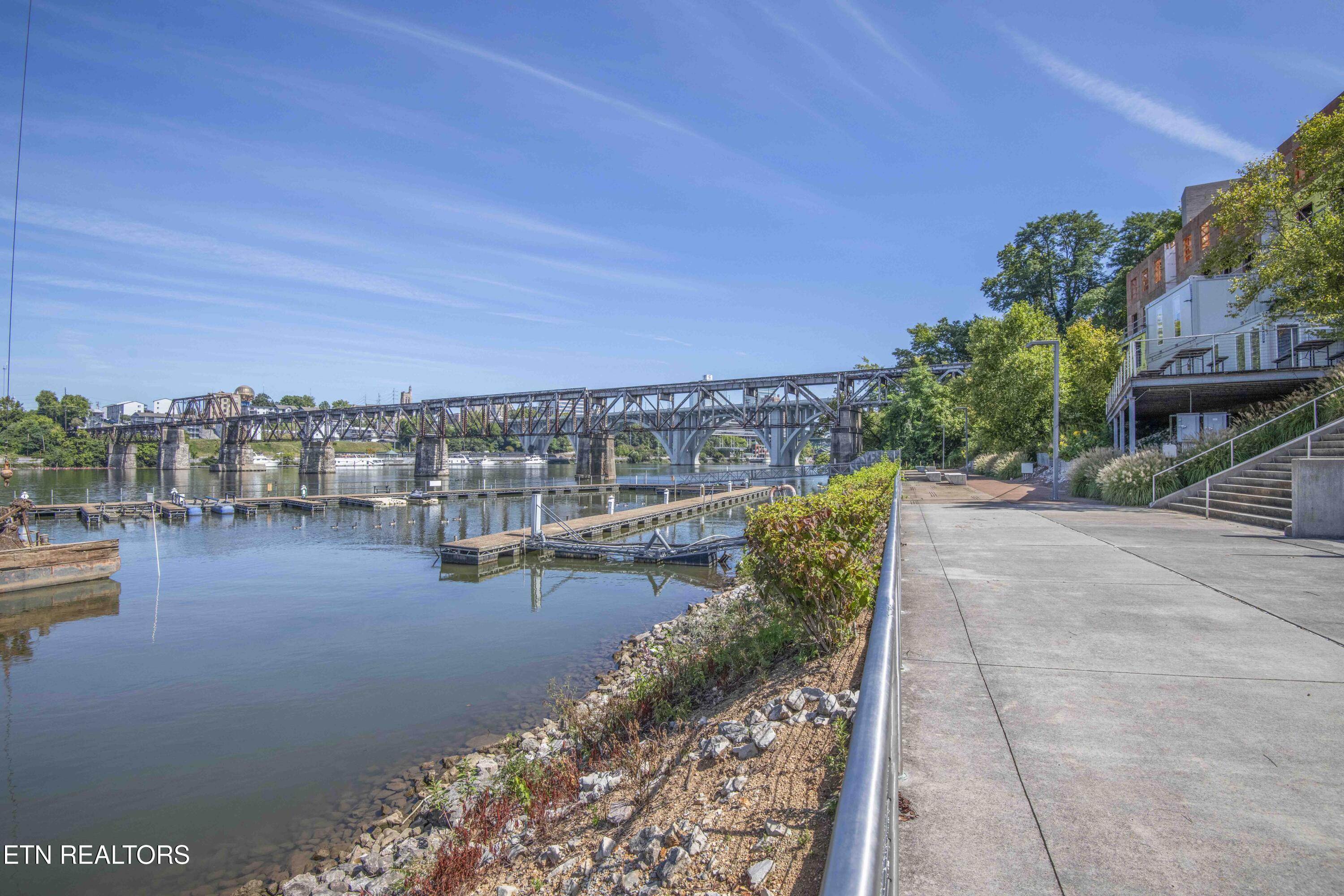 445 W Blount Ave, Knoxville, TN - Fort Loudoun and Tellico Lake Real Estate - Image# 54