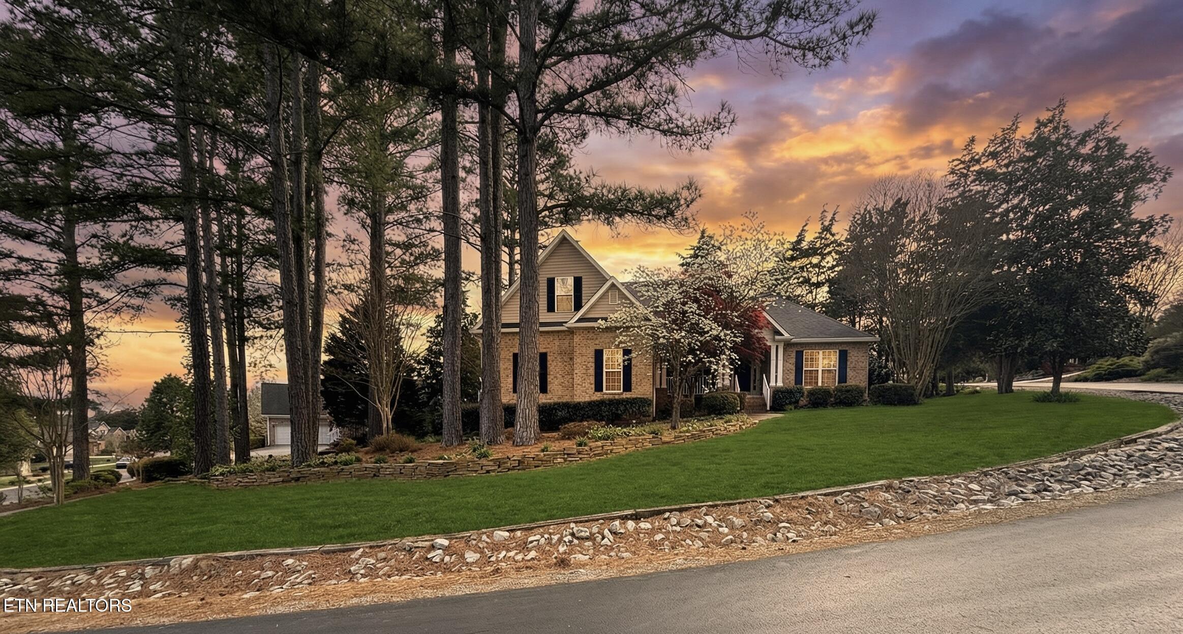 433 Wewoka Circle, Loudon, TN - Fort Loudoun and Tellico Lake Real Estate - Image# 1