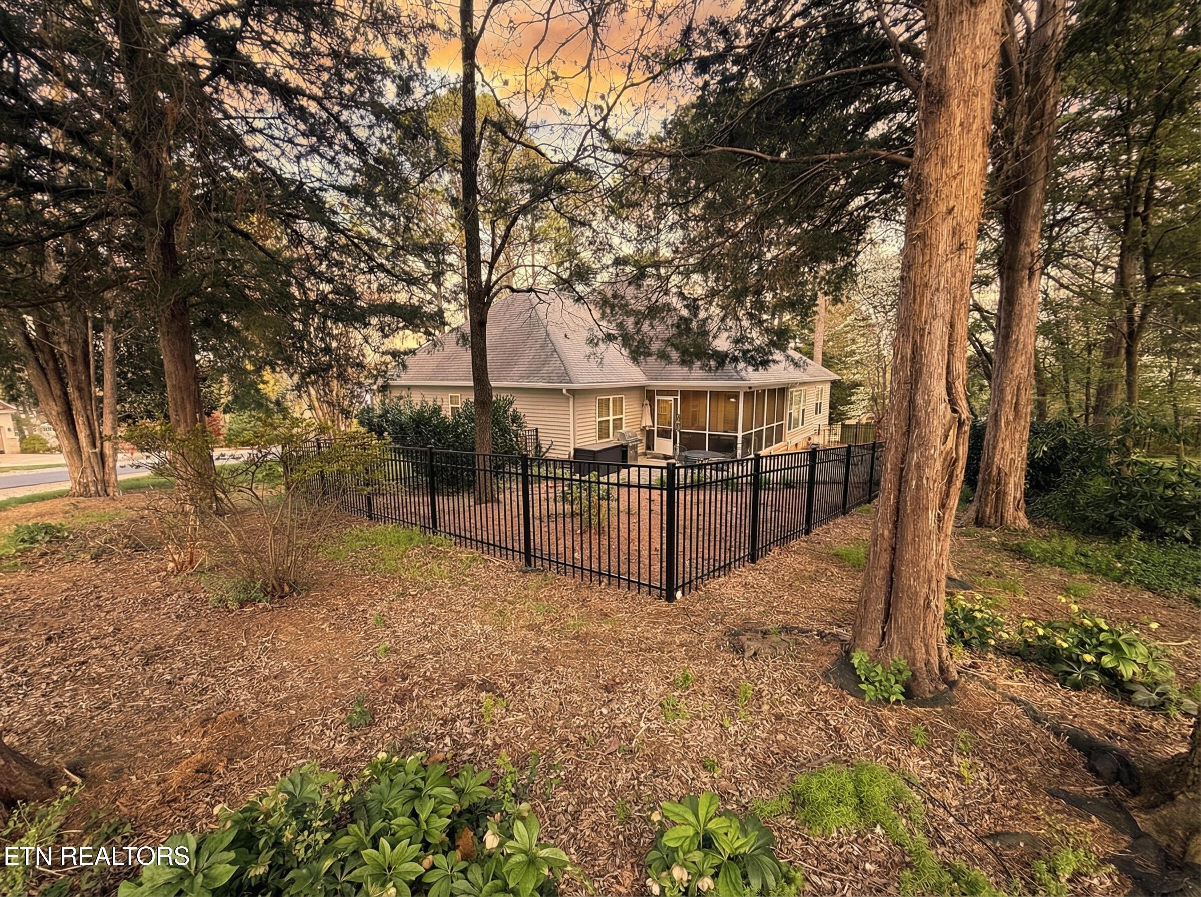 433 Wewoka Circle, Loudon, TN - Fort Loudoun and Tellico Lake Real Estate - Image# 7