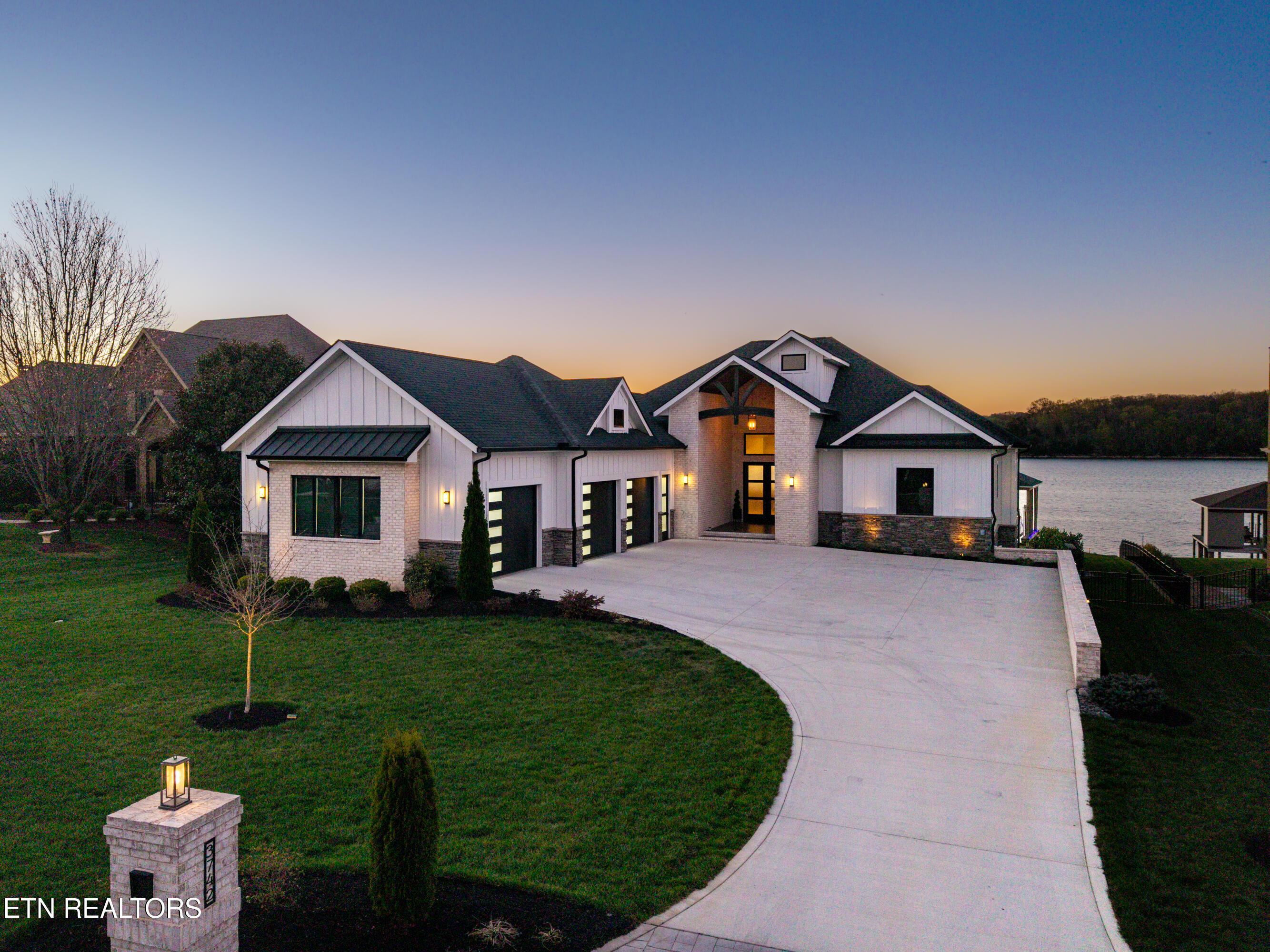 3742 Promontory Point, Louisville, TN - Fort Loudoun and Tellico Lake Real Estate - Image# 1