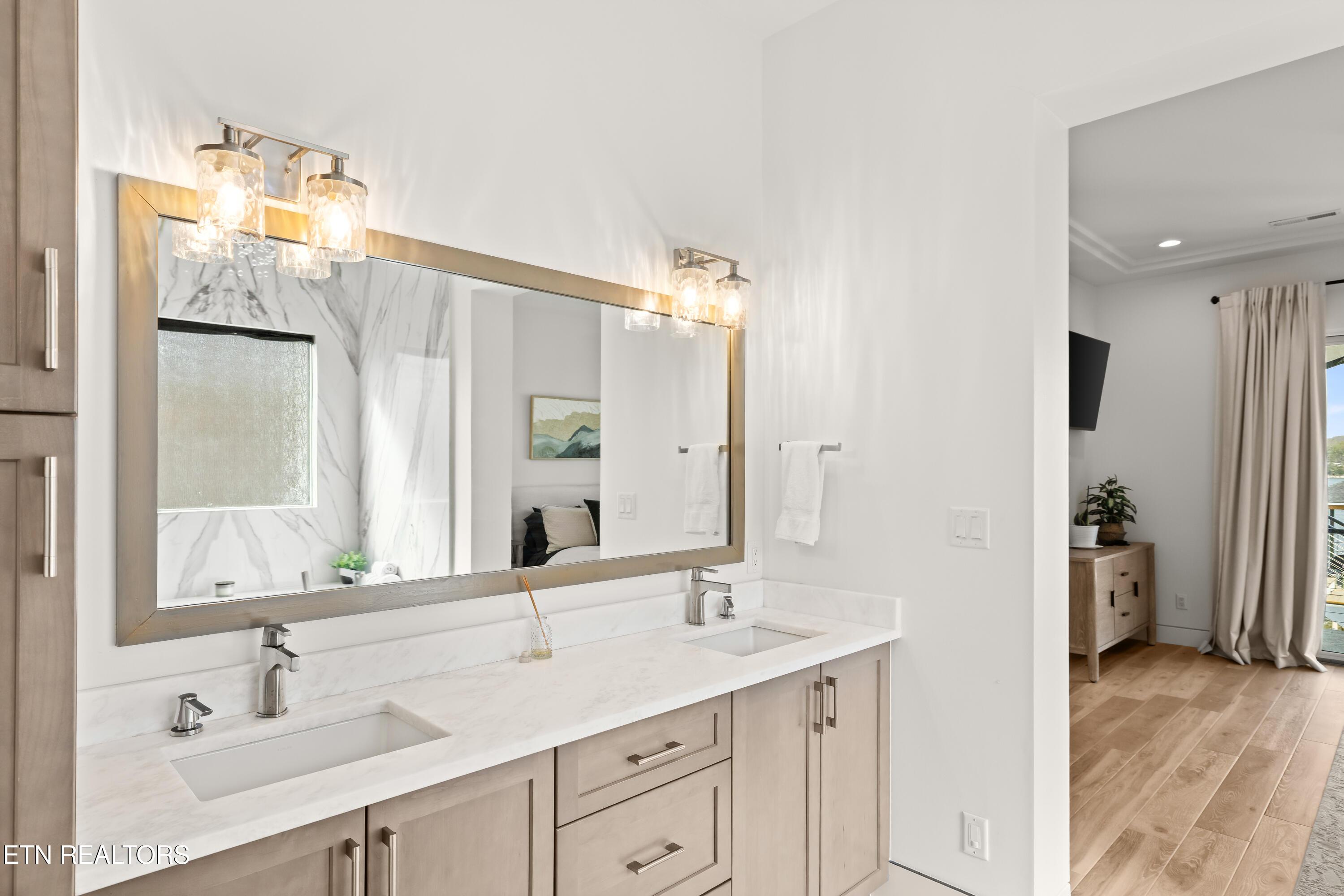 3742 Promontory Point, Louisville, TN - Fort Loudoun and Tellico Lake Real Estate - Image# 33