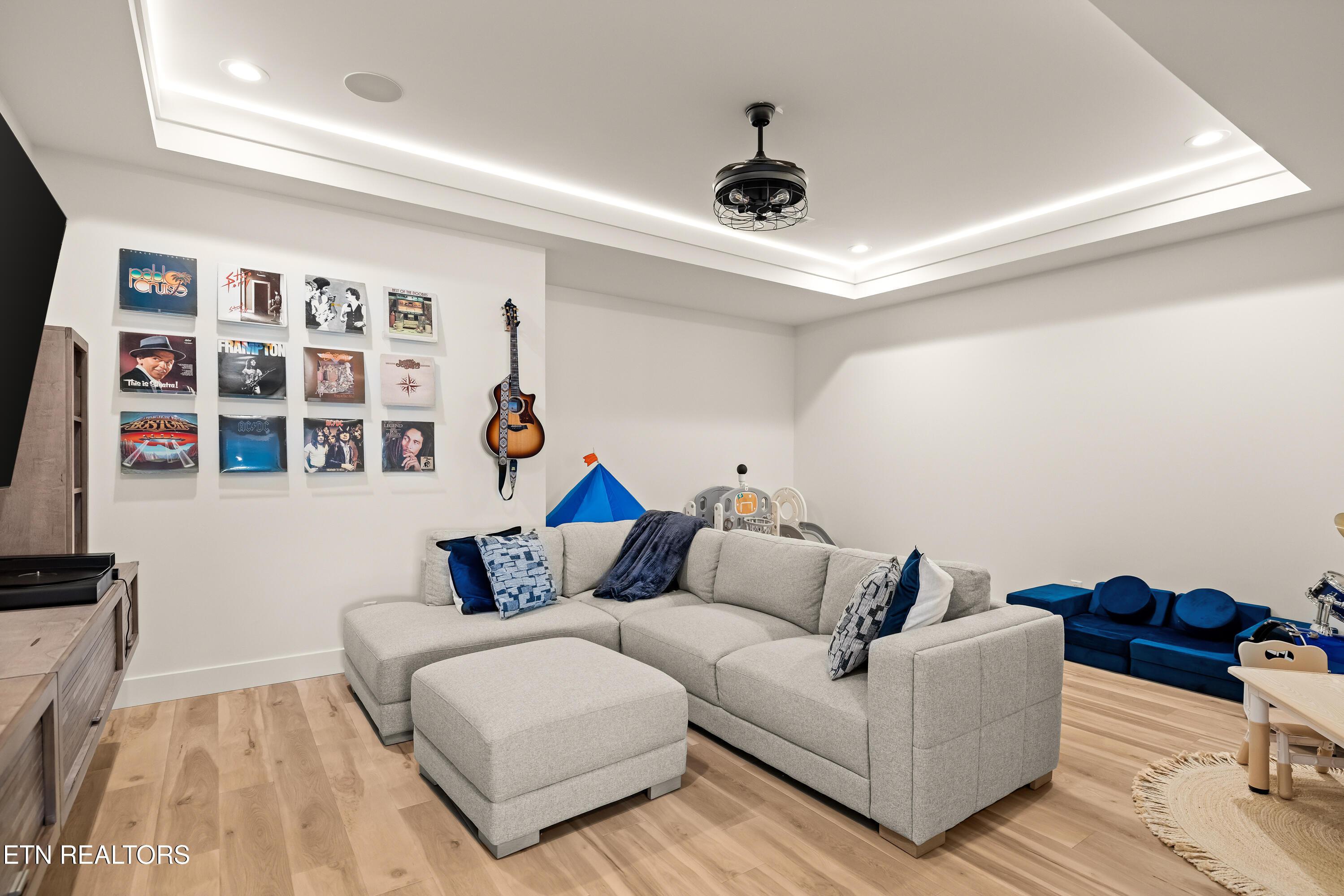 3742 Promontory Point, Louisville, TN - Fort Loudoun and Tellico Lake Real Estate - Image# 43