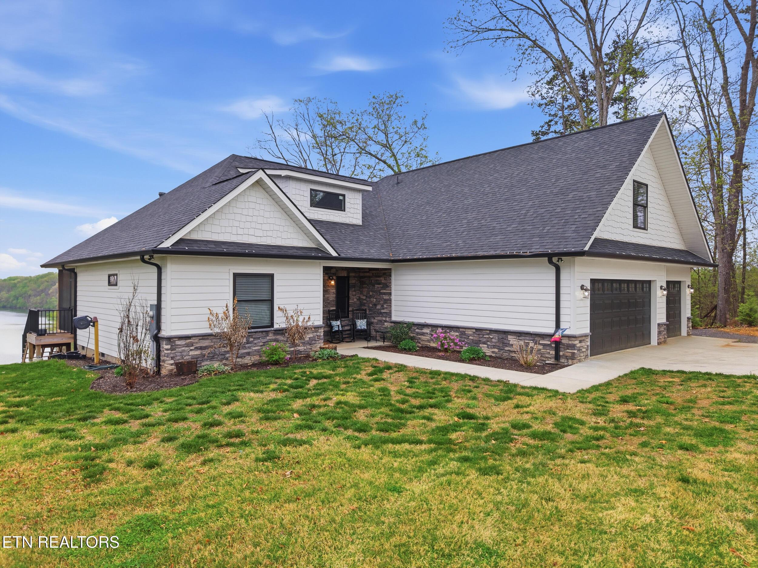 946 Parks Ferry Rd, Friendsville, TN - Fort Loudoun and Tellico Lake Real Estate - Image# 2