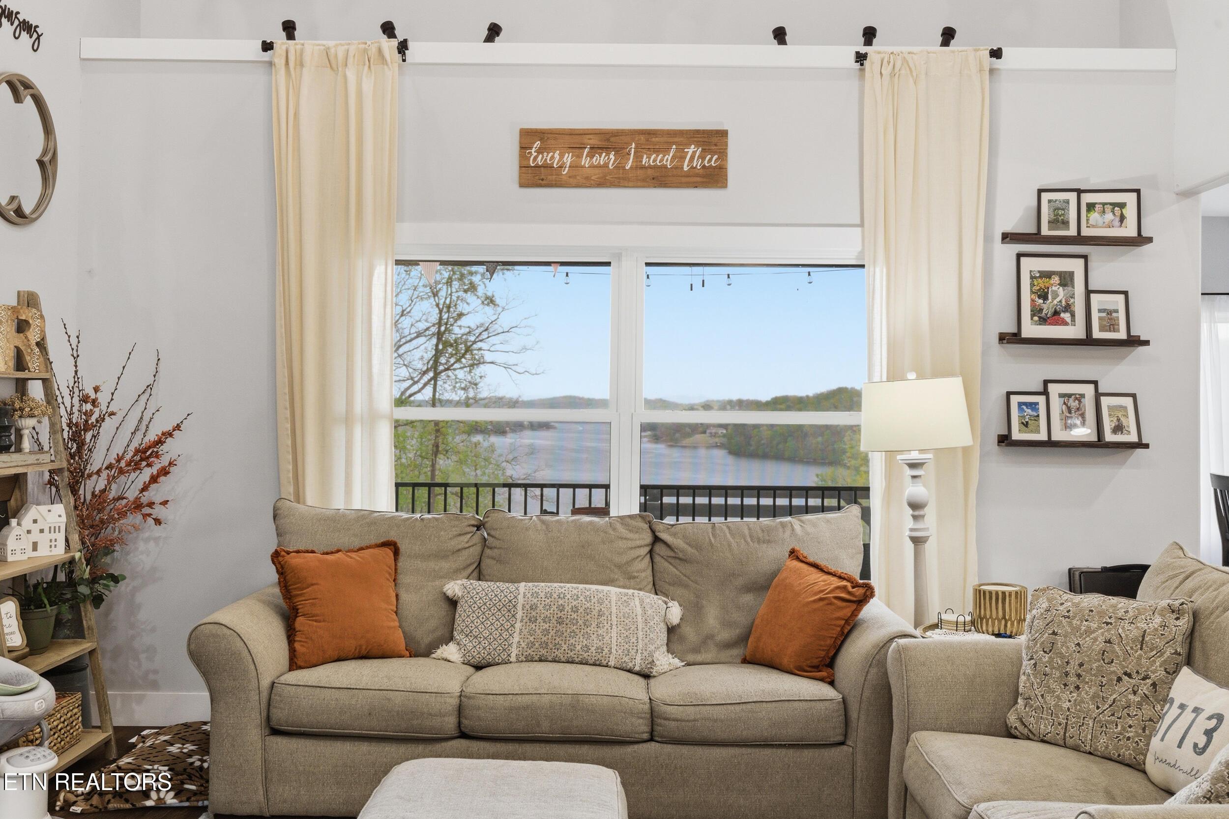 946 Parks Ferry Rd, Friendsville, TN - Fort Loudoun and Tellico Lake Real Estate - Image# 12