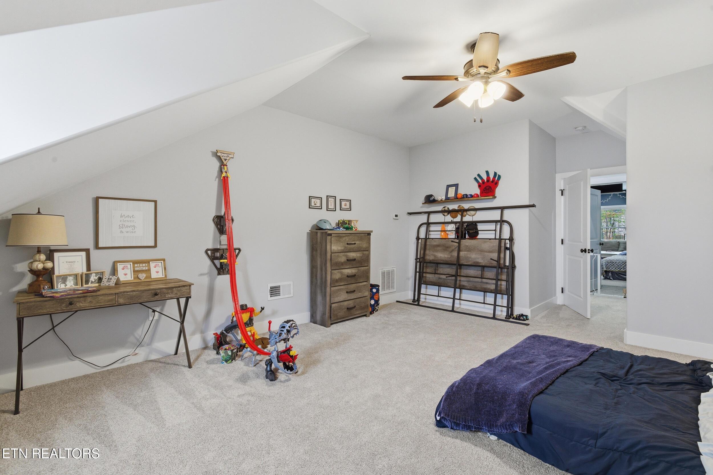 946 Parks Ferry Rd, Friendsville, TN - Fort Loudoun and Tellico Lake Real Estate - Image# 41