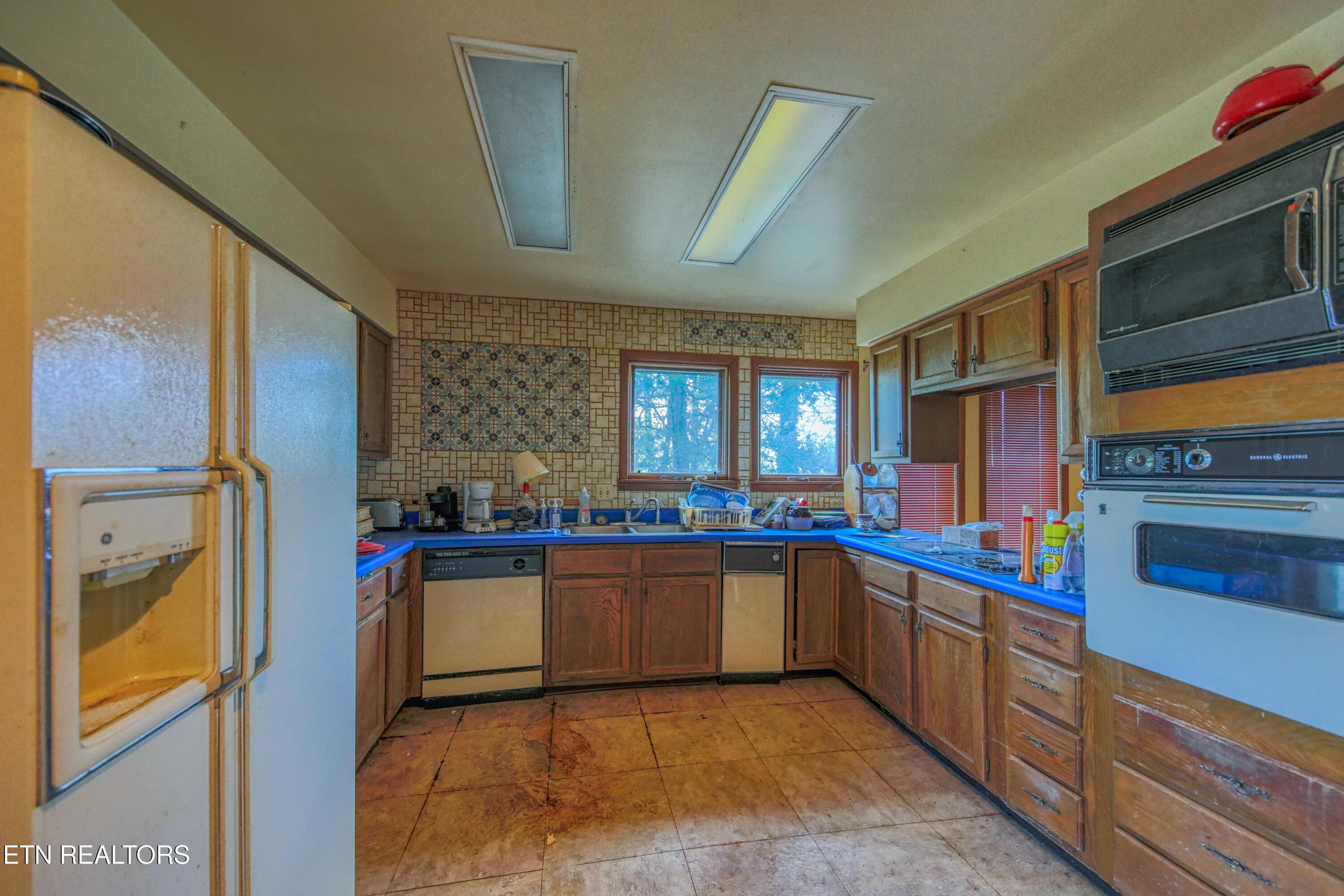 8833 Cove Point Lane, Knoxville, TN - Fort Loudoun and Tellico Lake Real Estate - Image# 7