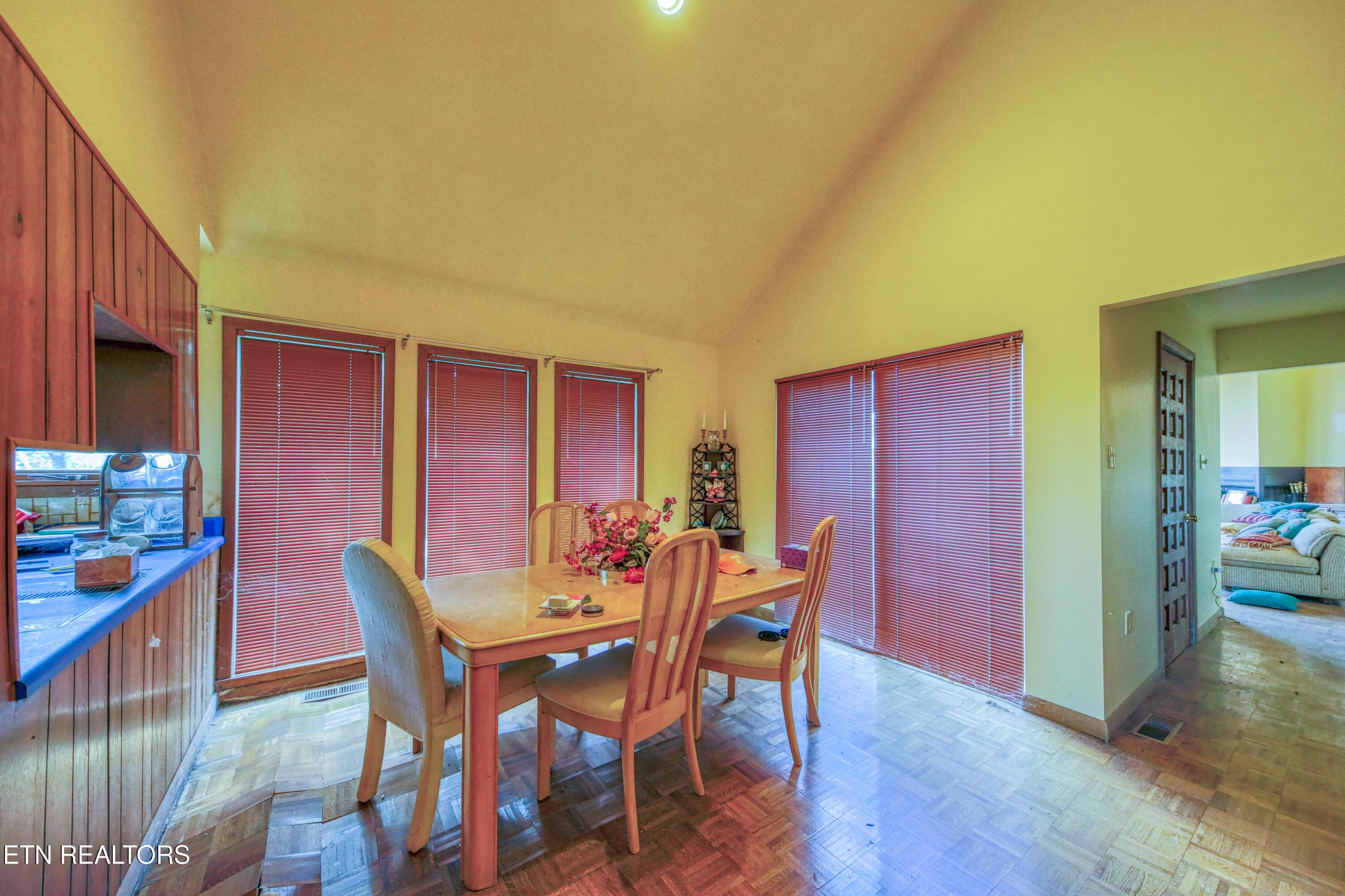 8833 Cove Point Lane, Knoxville, TN - Fort Loudoun and Tellico Lake Real Estate - Image# 9