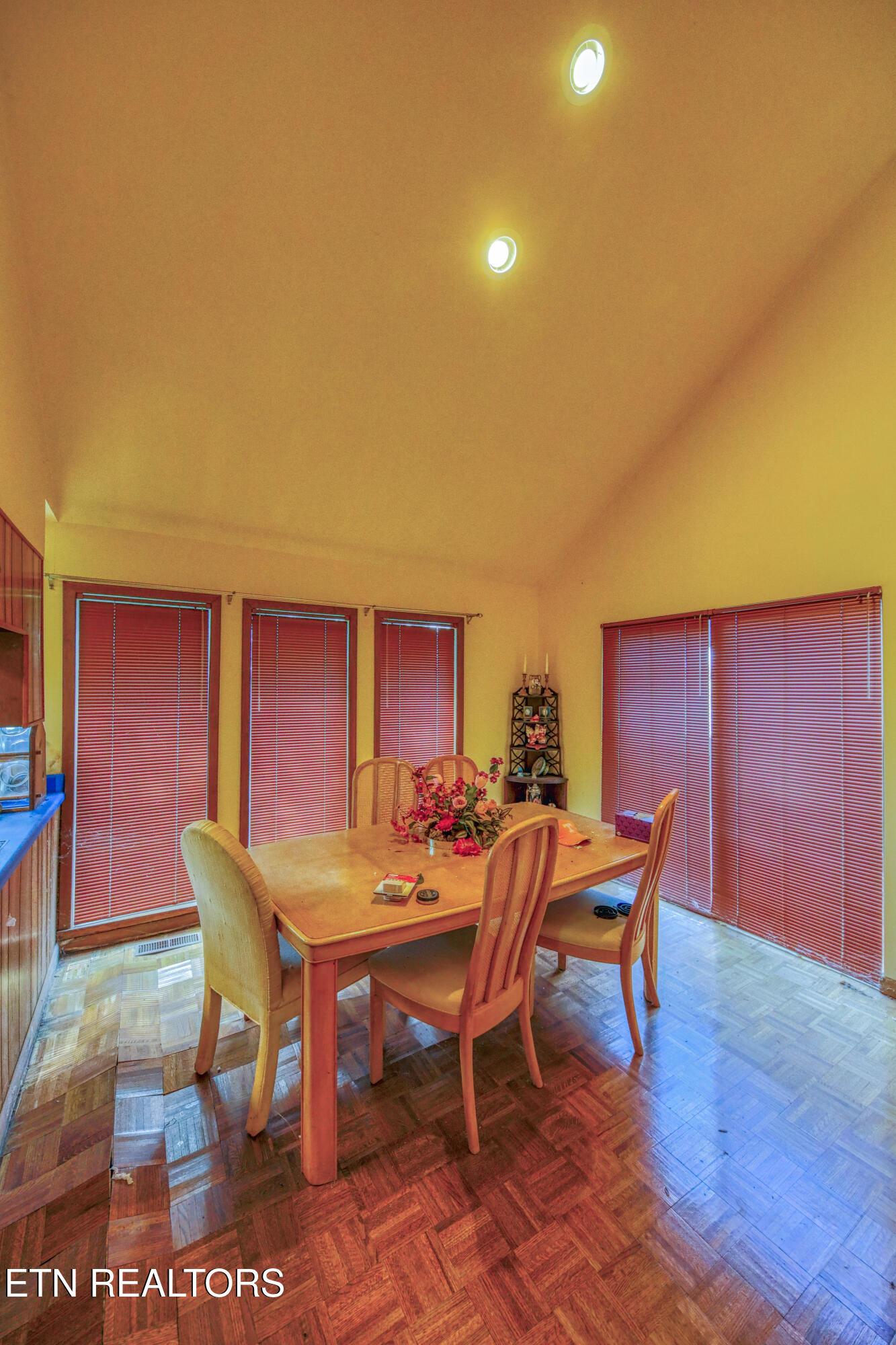 8833 Cove Point Lane, Knoxville, TN - Fort Loudoun and Tellico Lake Real Estate - Image# 8