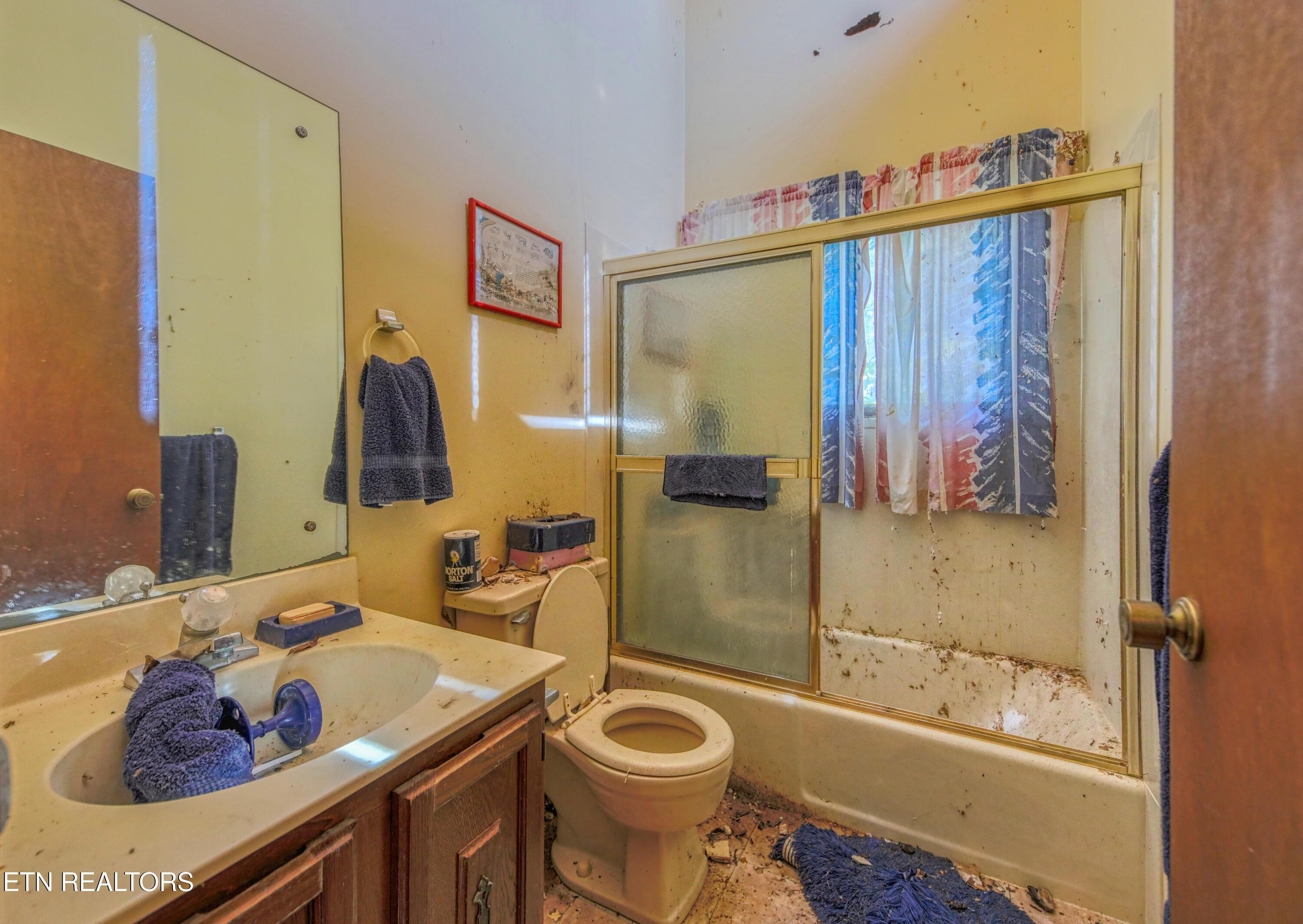 8833 Cove Point Lane, Knoxville, TN - Fort Loudoun and Tellico Lake Real Estate - Image# 12