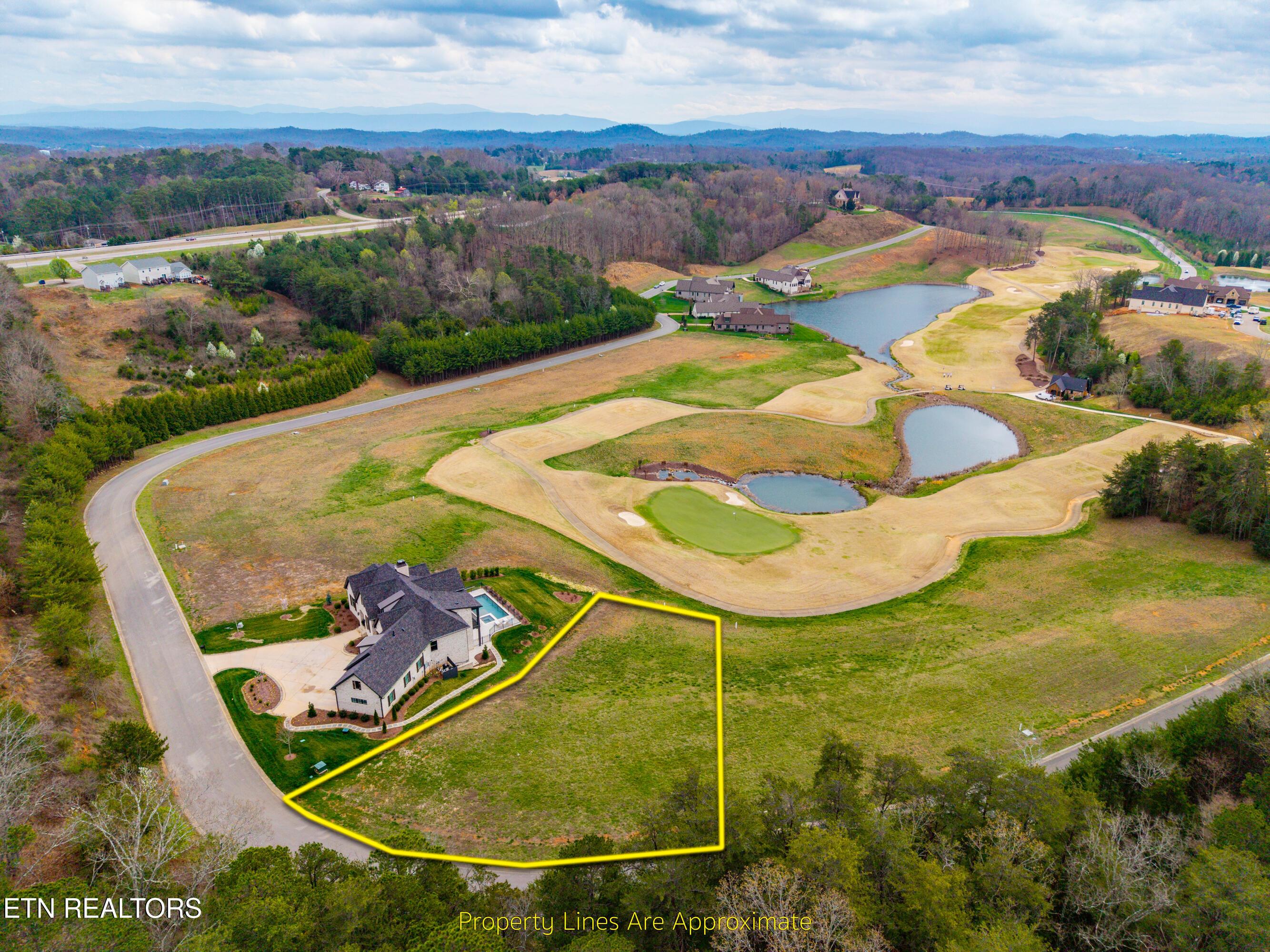 865 Navigator Drive, Lenoir City, TN - Fort Loudoun and Tellico Lake Real Estate - Image# 2