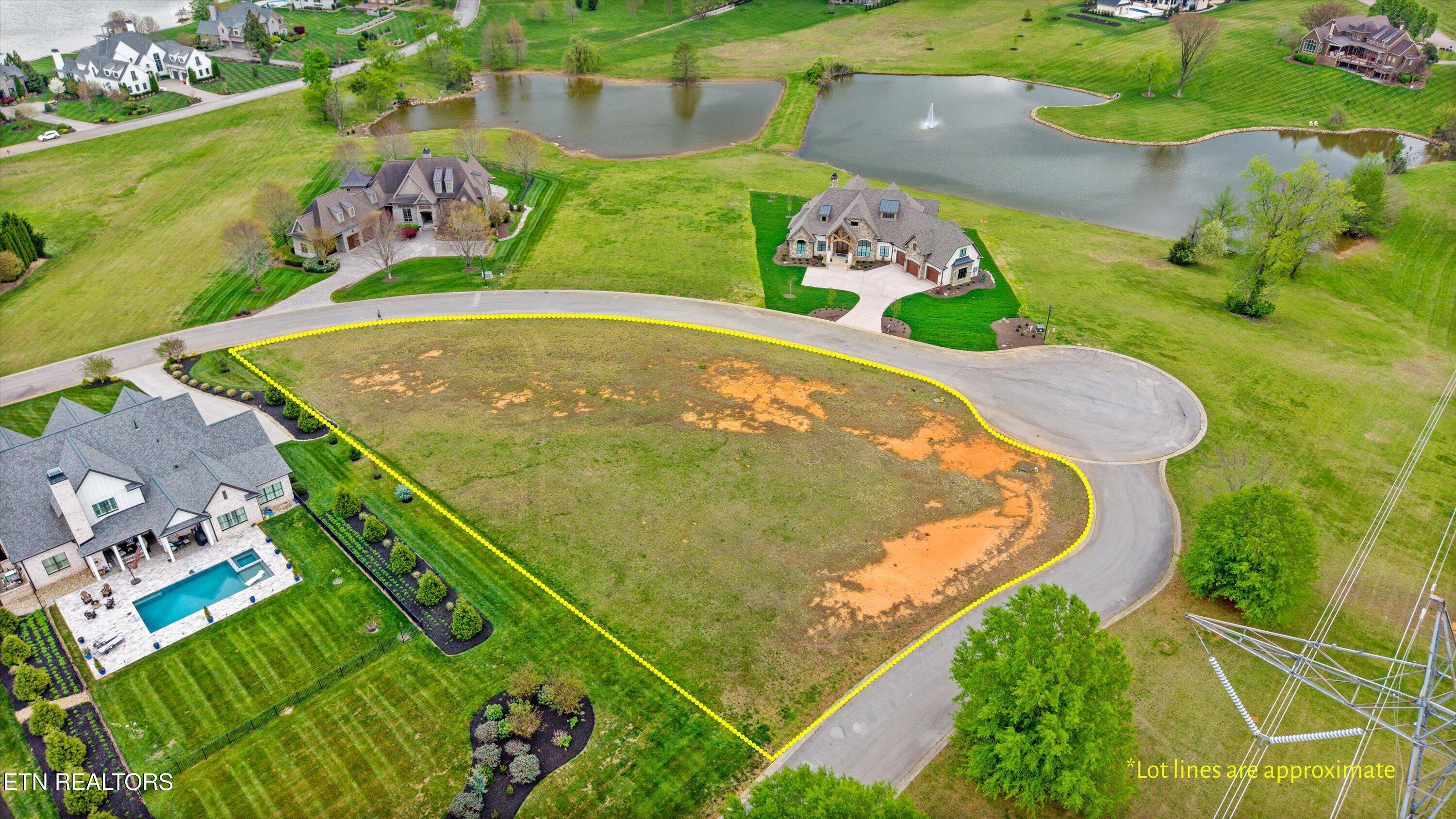 220 Lake Forest Way, Louisville, TN - Fort Loudoun and Tellico Lake Real Estate - Image# 1