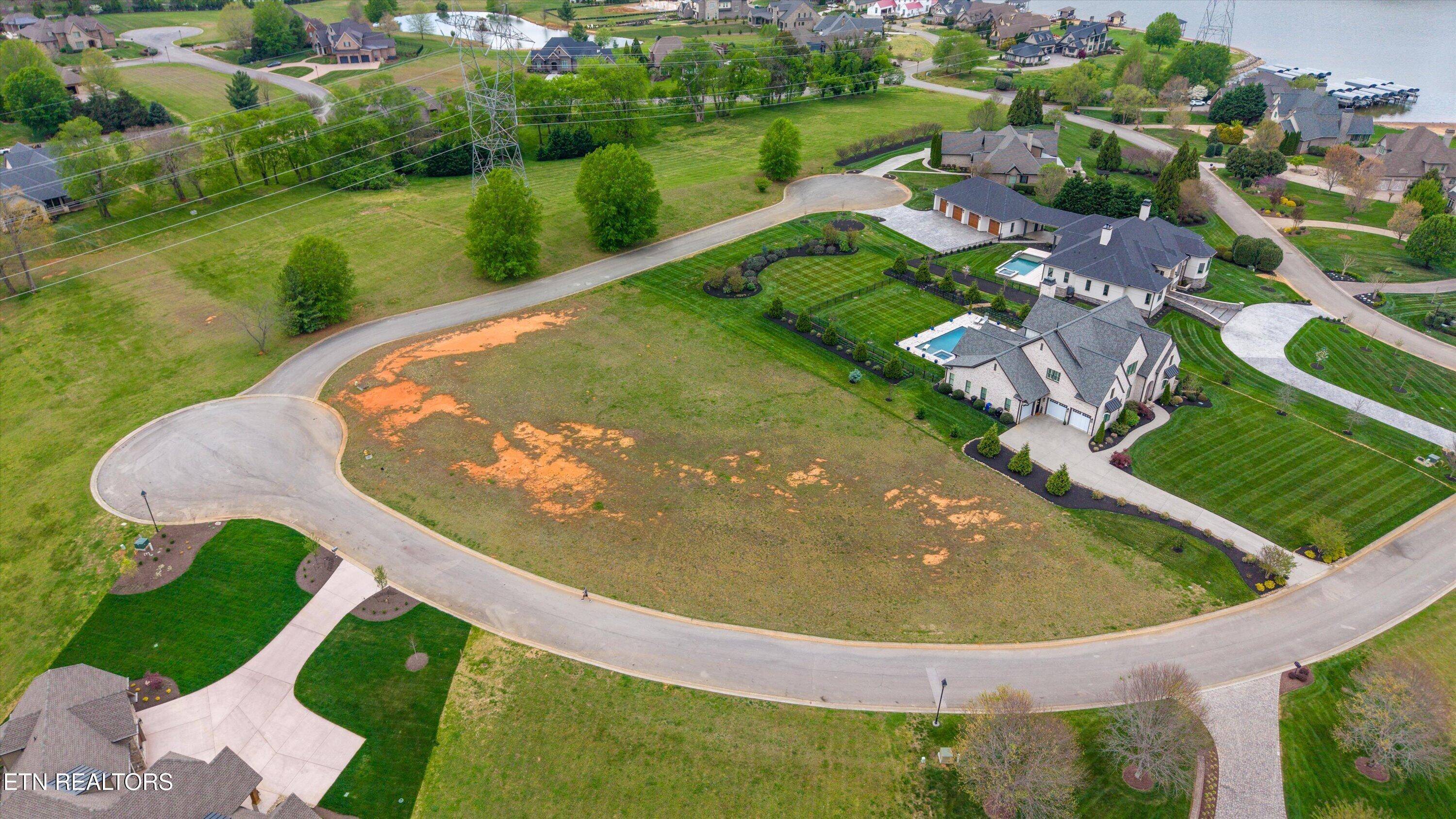 220 Lake Forest Way, Louisville, TN - Fort Loudoun and Tellico Lake Real Estate - Image# 3