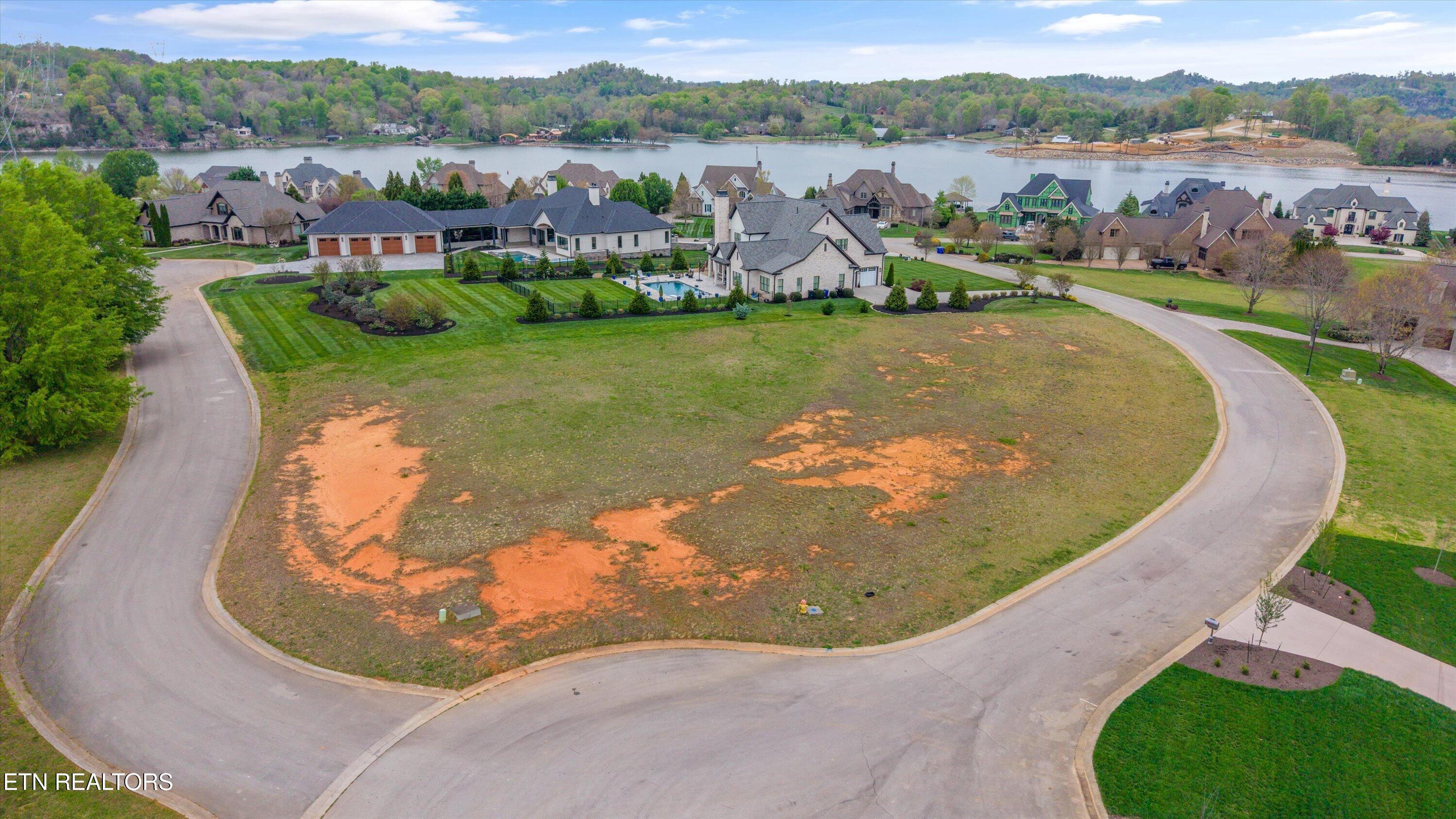 220 Lake Forest Way, Louisville, TN - Fort Loudoun and Tellico Lake Real Estate - Image# 4