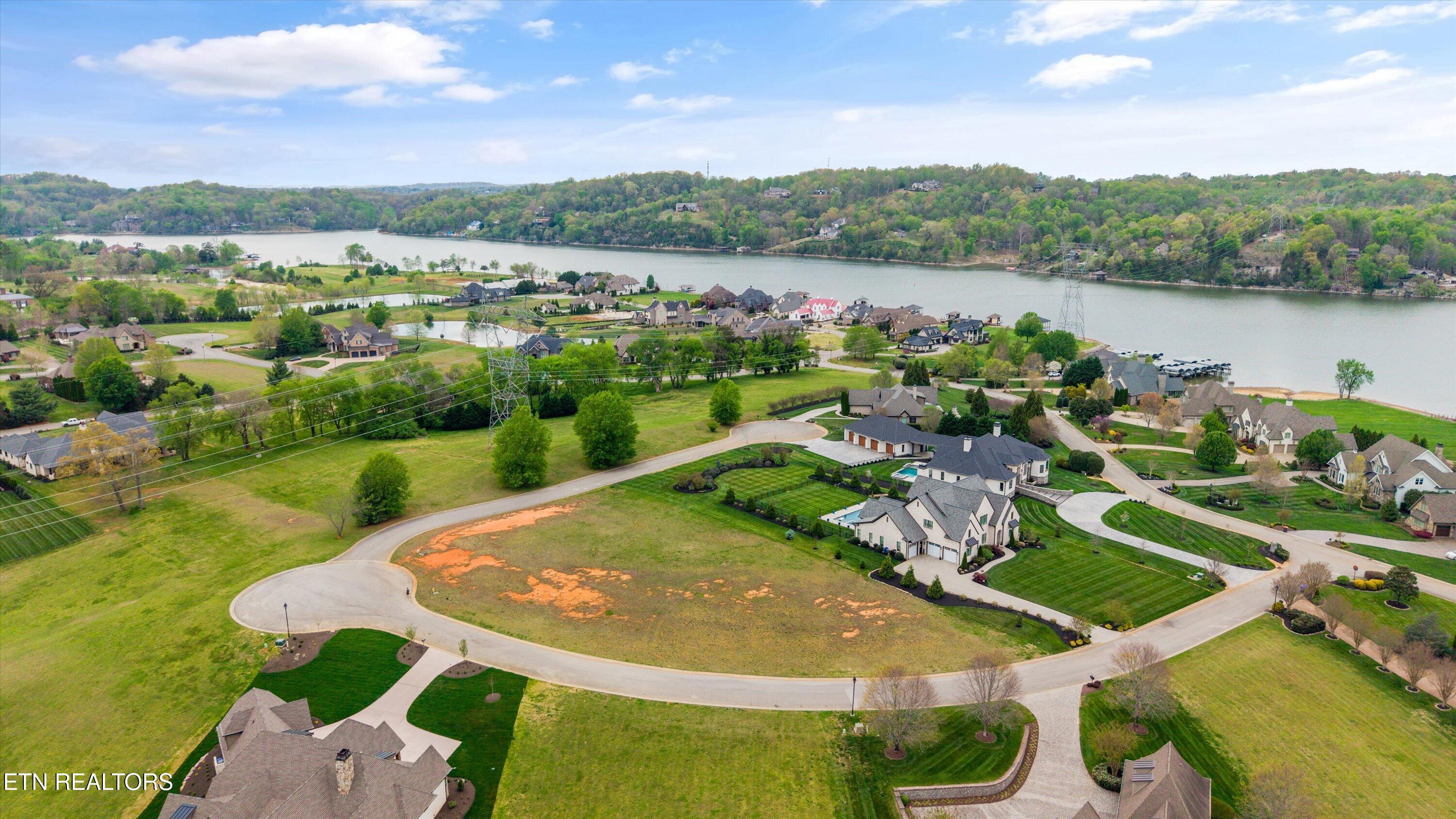 220 Lake Forest Way, Louisville, TN - Fort Loudoun and Tellico Lake Real Estate - Image# 5