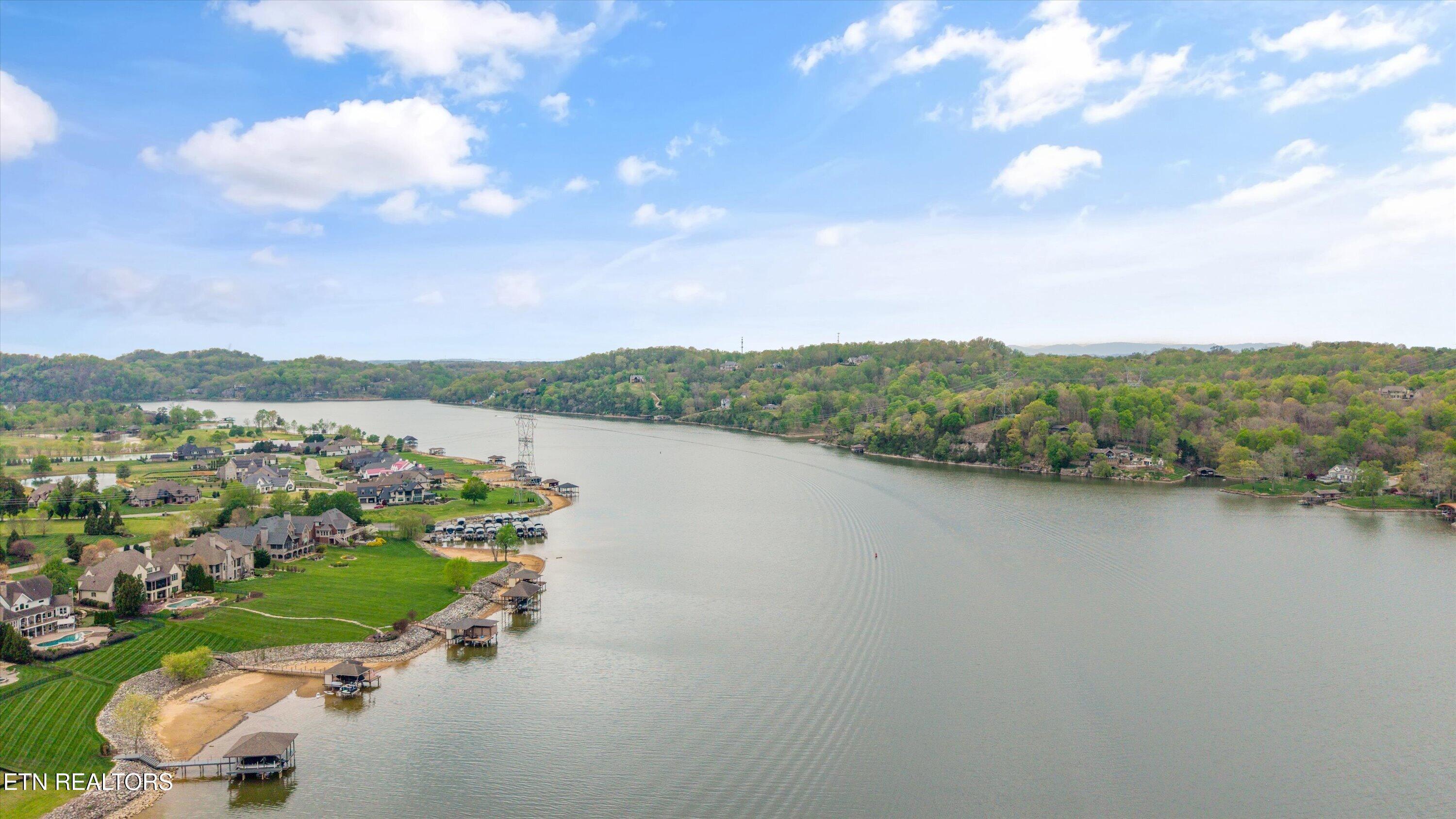 220 Lake Forest Way, Louisville, TN - Fort Loudoun and Tellico Lake Real Estate - Image# 9