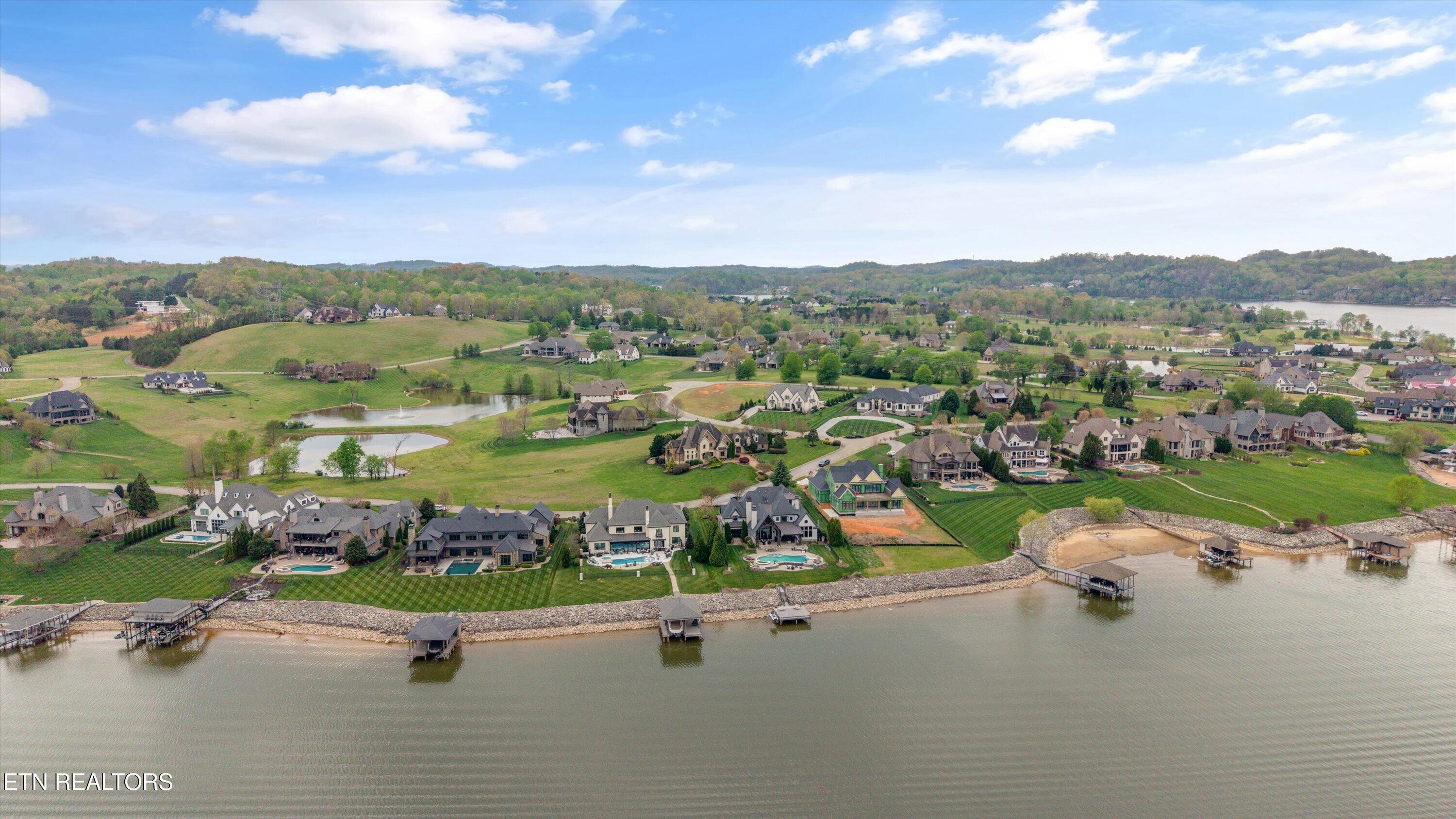 220 Lake Forest Way, Louisville, TN - Fort Loudoun and Tellico Lake Real Estate - Image# 10