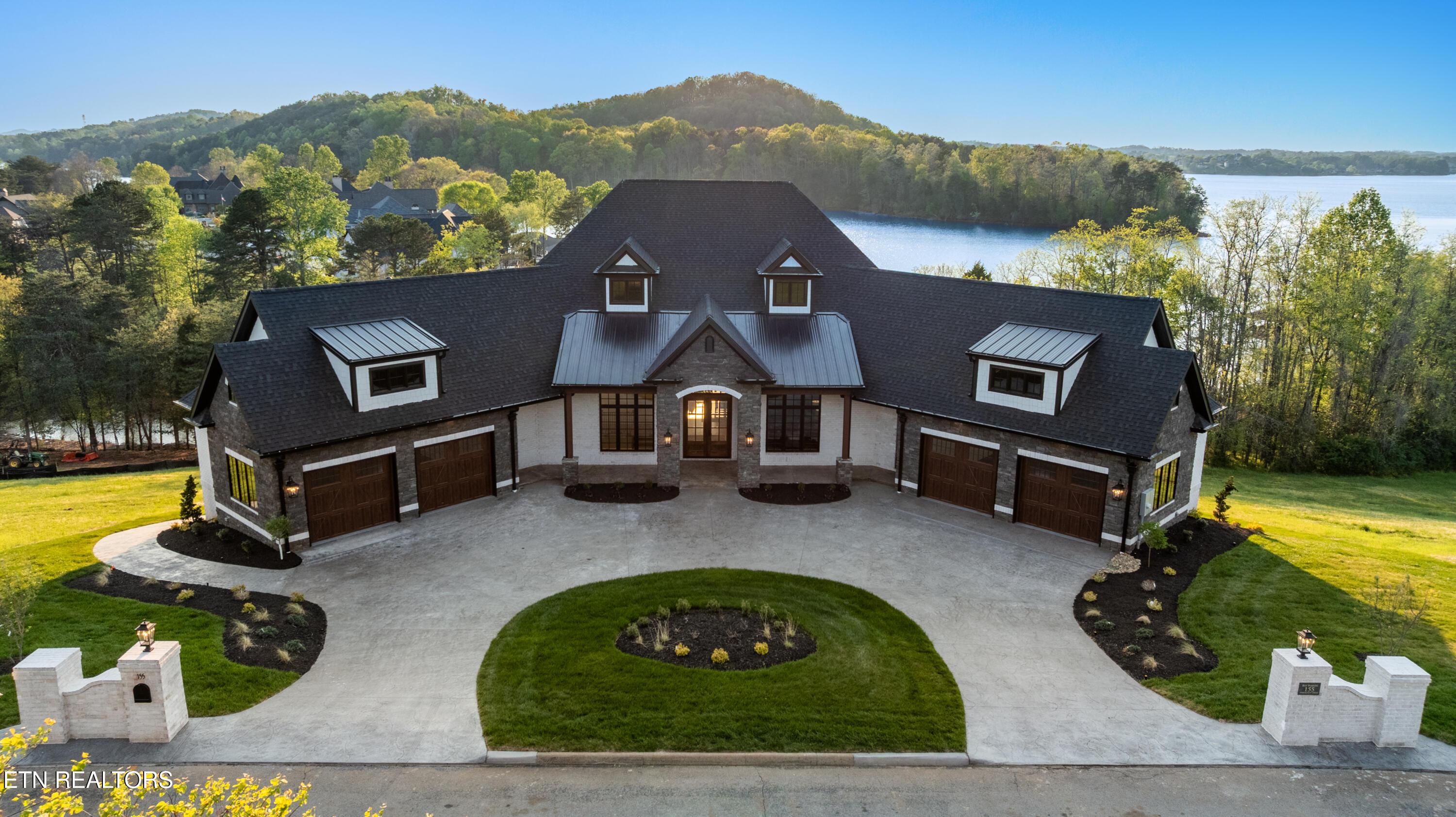 155 Amblecrest Drive, Vonore, TN - Fort Loudoun and Tellico Lake Real Estate - Image# 2