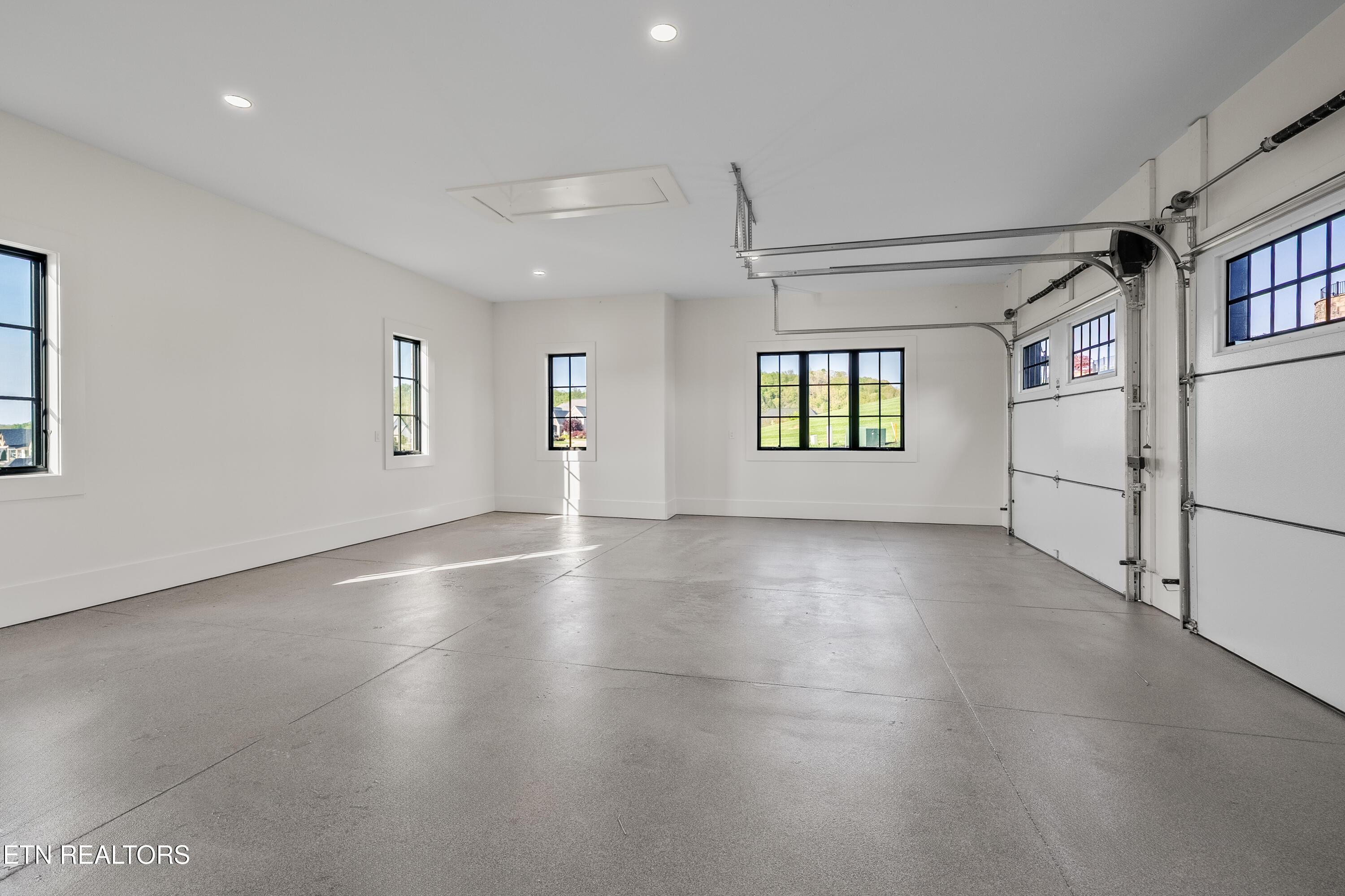 155 Amblecrest Drive, Vonore, TN - Fort Loudoun and Tellico Lake Real Estate - Image# 57