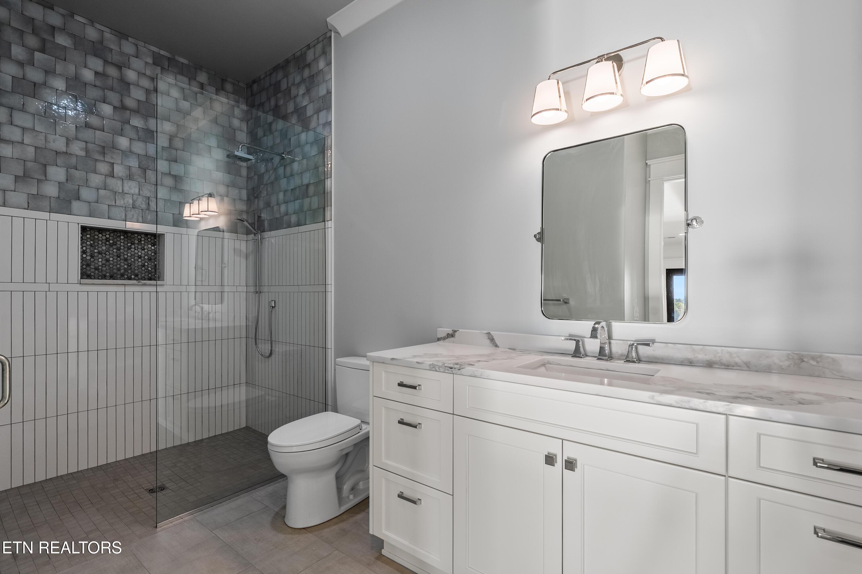 155 Amblecrest Drive, Vonore, TN - Fort Loudoun and Tellico Lake Real Estate - Image# 54