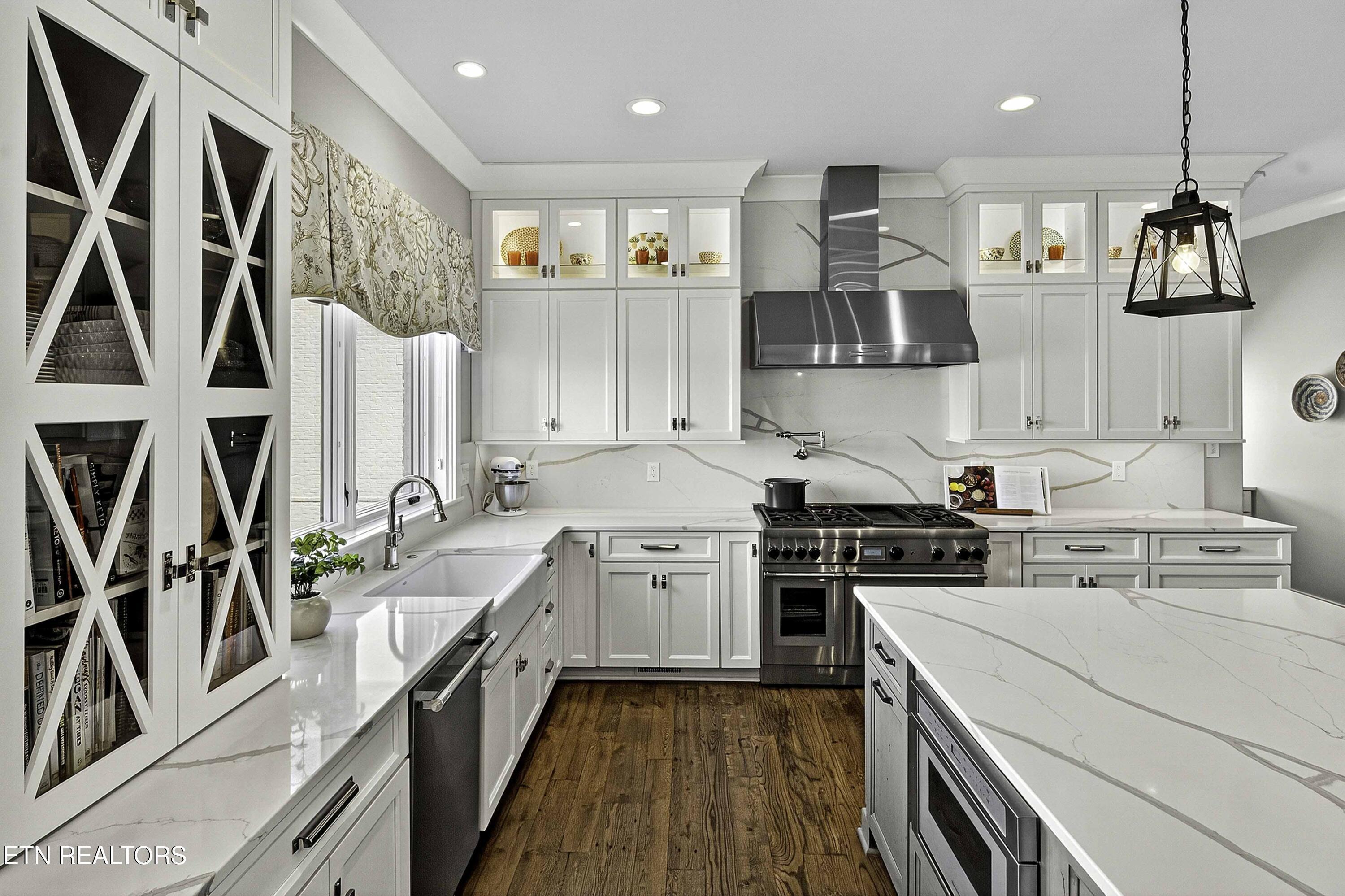 12027 Rivanna Lane, Knoxville, TN - Fort Loudoun and Tellico Lake Real Estate - Image# 12