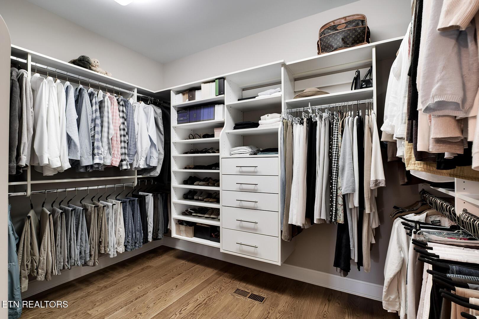 220 Thunder Rd, Vonore, TN - Fort Loudoun and Tellico Lake Real Estate - Image# 35