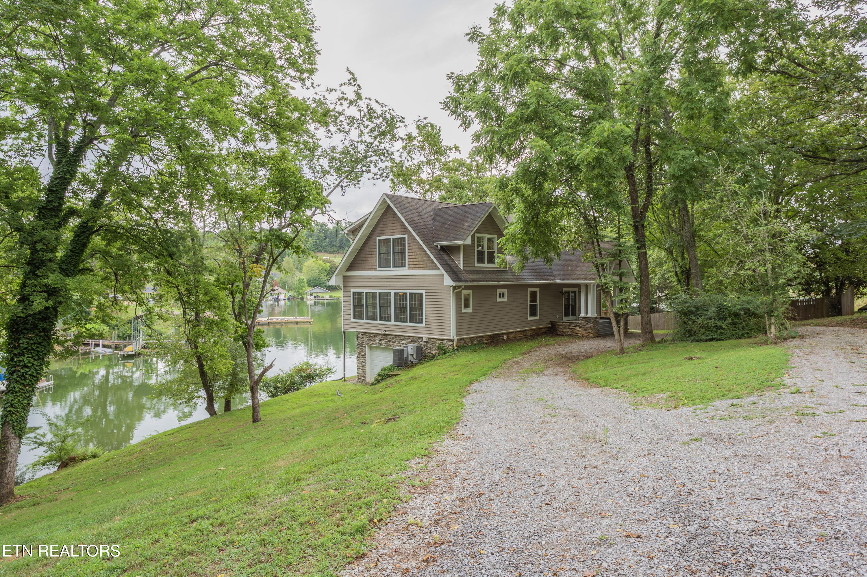 4193 Parris Drive, Lenoir City, TN - Fort Loudoun and Tellico Lake Real Estate - Image# 3