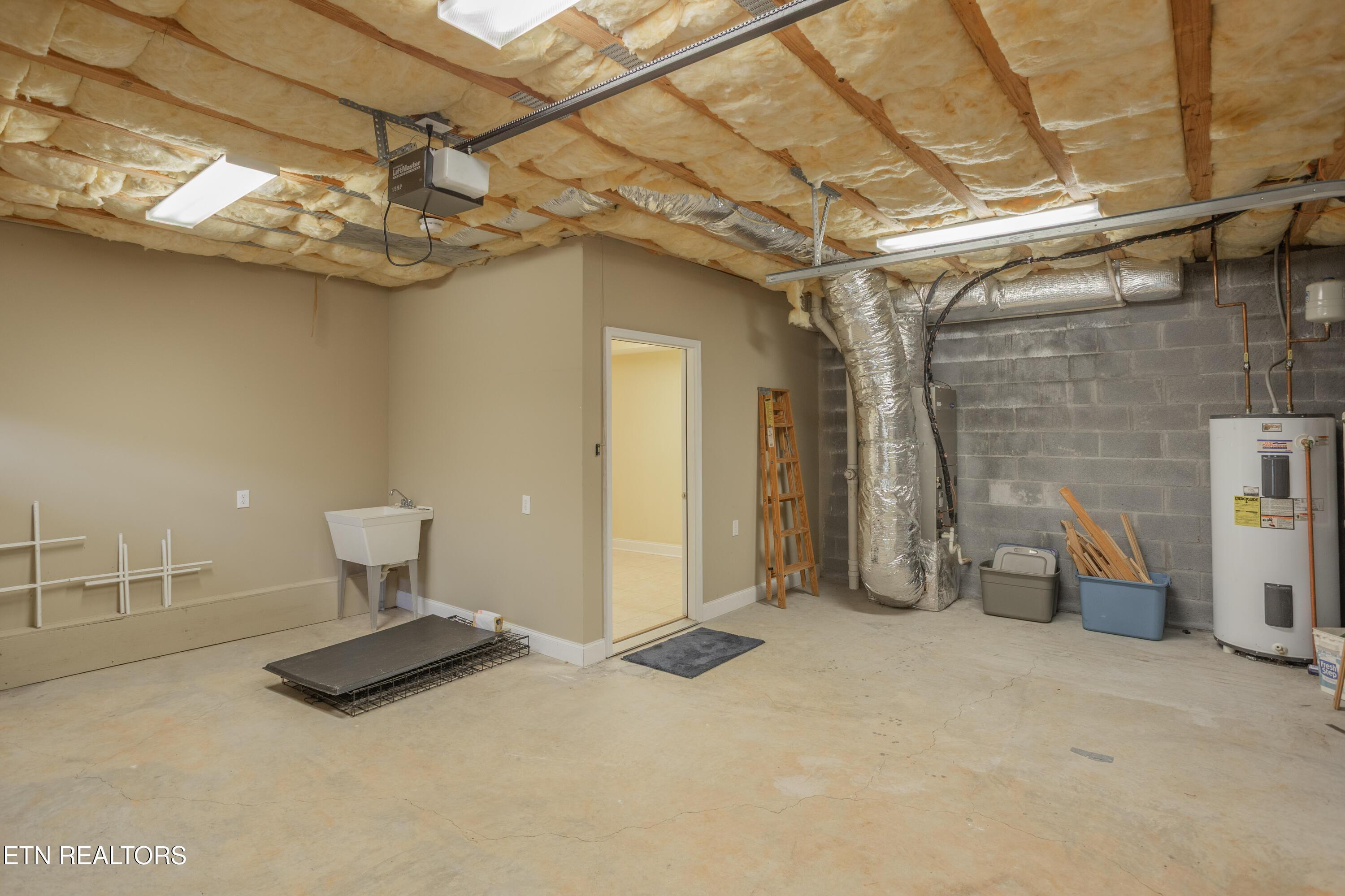 4193 Parris Drive, Lenoir City, TN - Fort Loudoun and Tellico Lake Real Estate - Image# 48