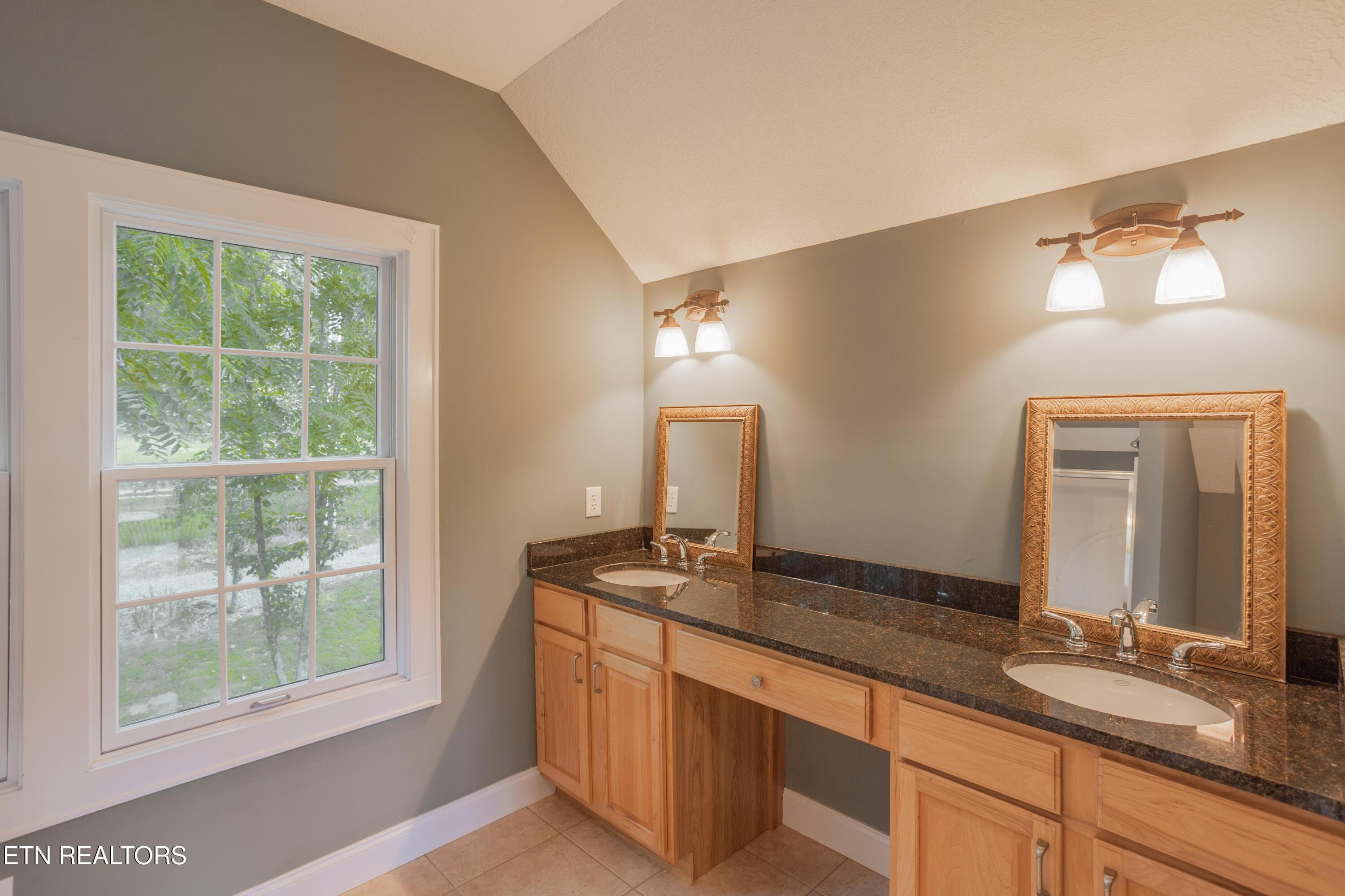 4193 Parris Drive, Lenoir City, TN - Fort Loudoun and Tellico Lake Real Estate - Image# 33