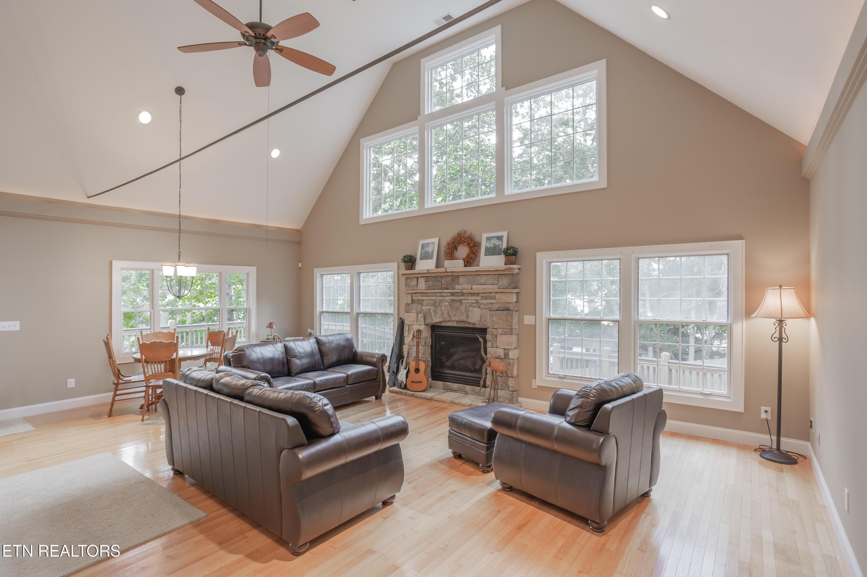 4193 Parris Drive, Lenoir City, TN - Fort Loudoun and Tellico Lake Real Estate - Image# 11