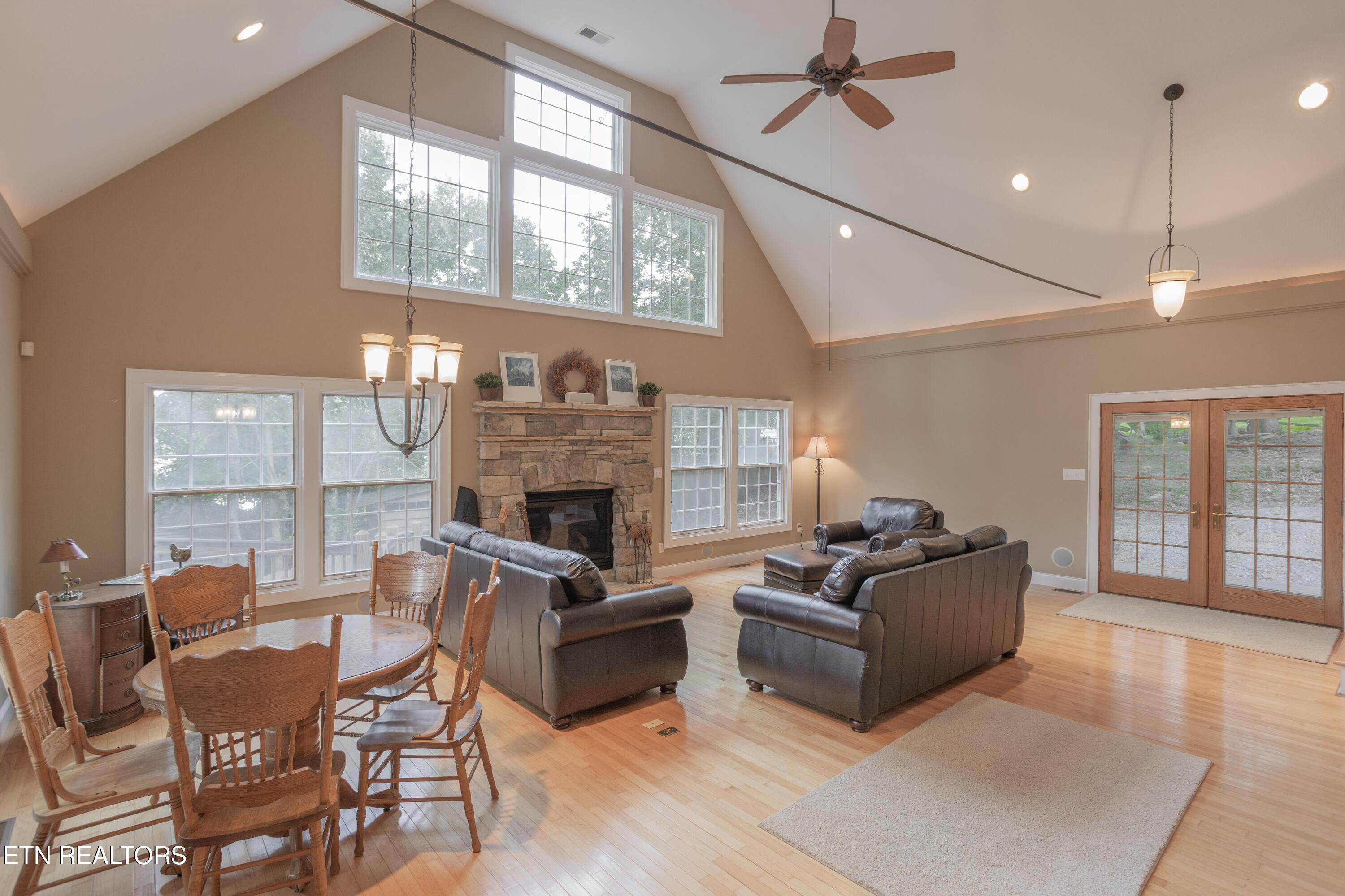 4193 Parris Drive, Lenoir City, TN - Fort Loudoun and Tellico Lake Real Estate - Image# 13